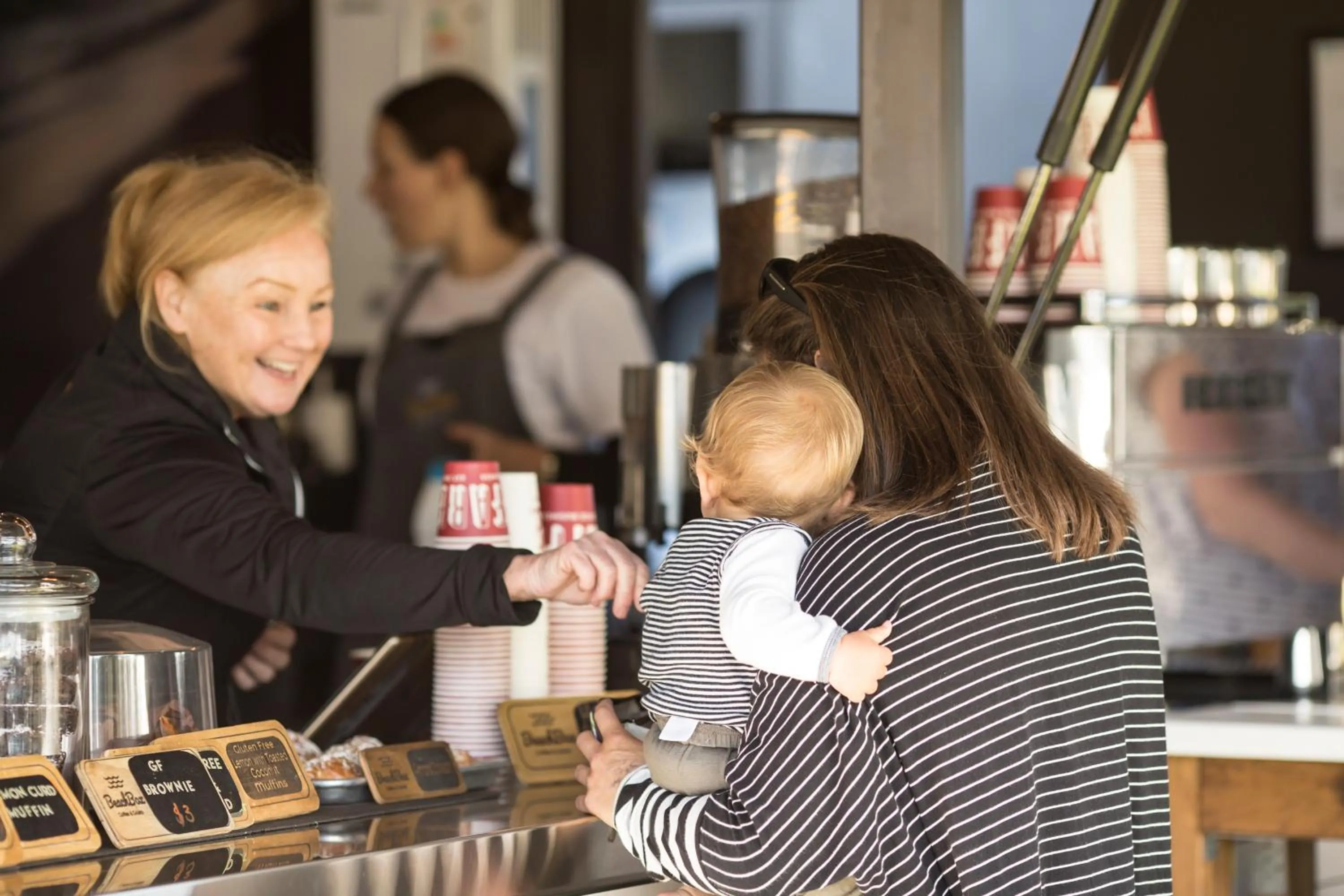 Restaurant/places to eat in BeachBox Boutique Accommodation