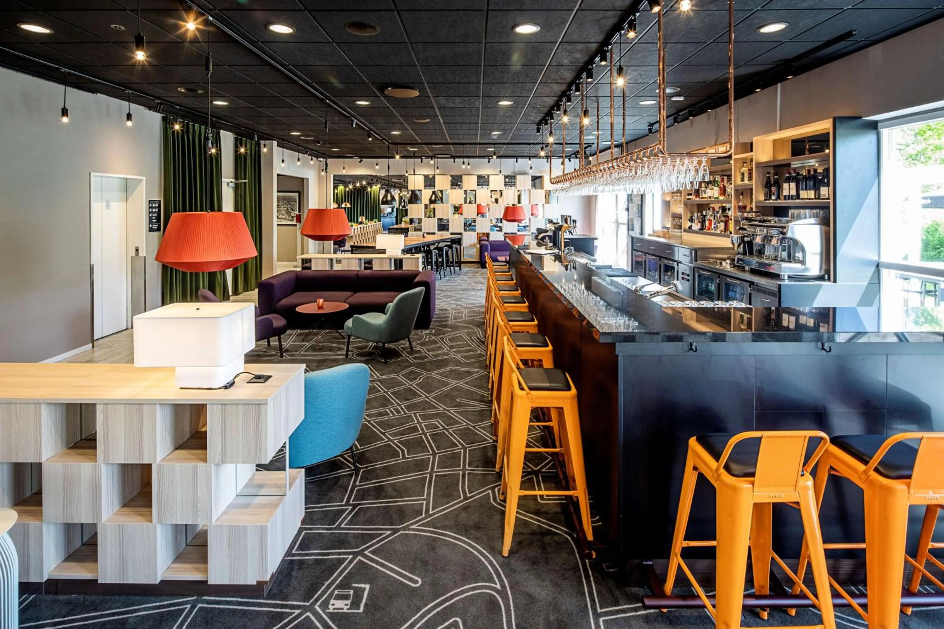 Lounge or bar in Scandic Roskilde Park