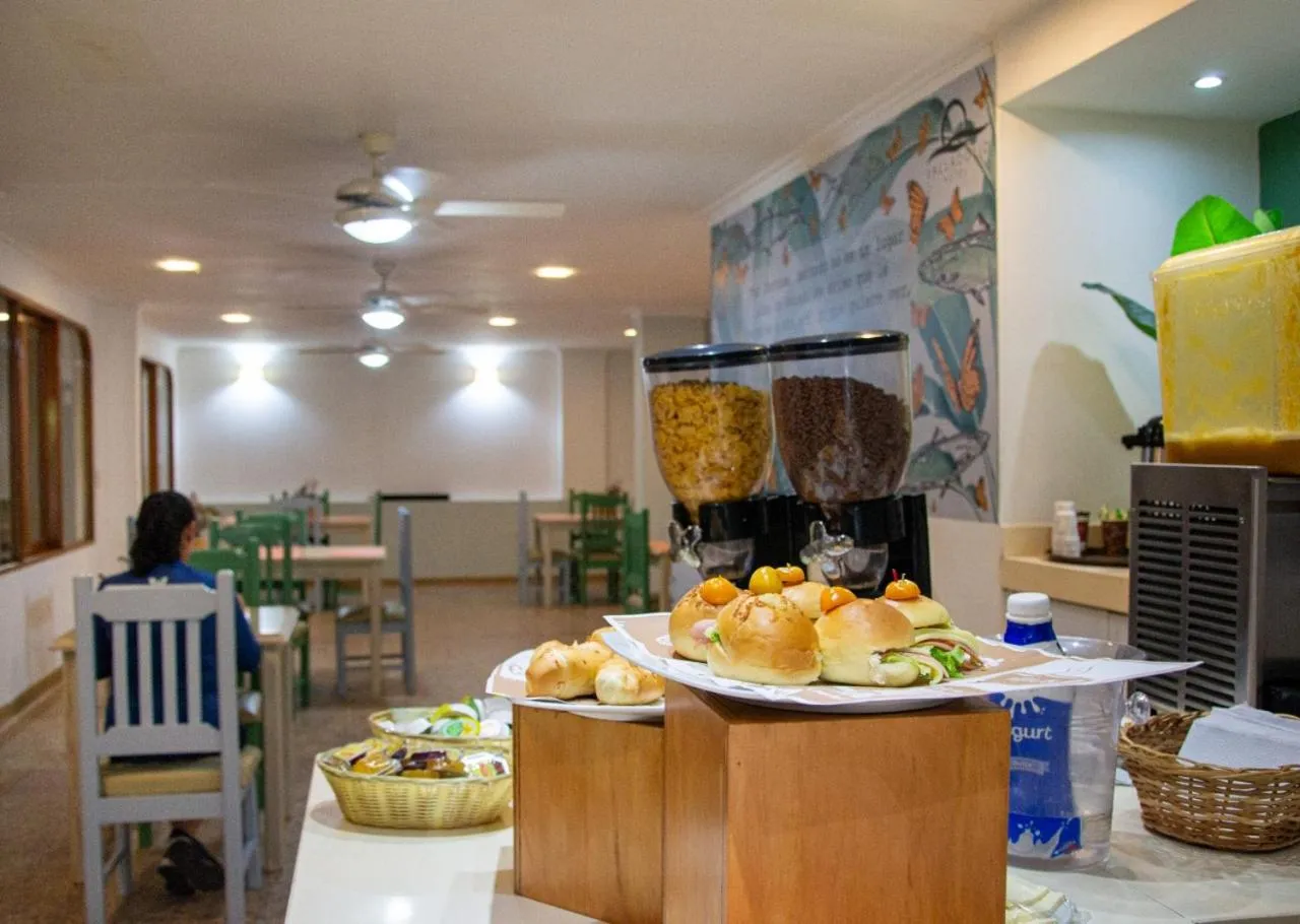 Restaurant/places to eat in Hotel Valladolid