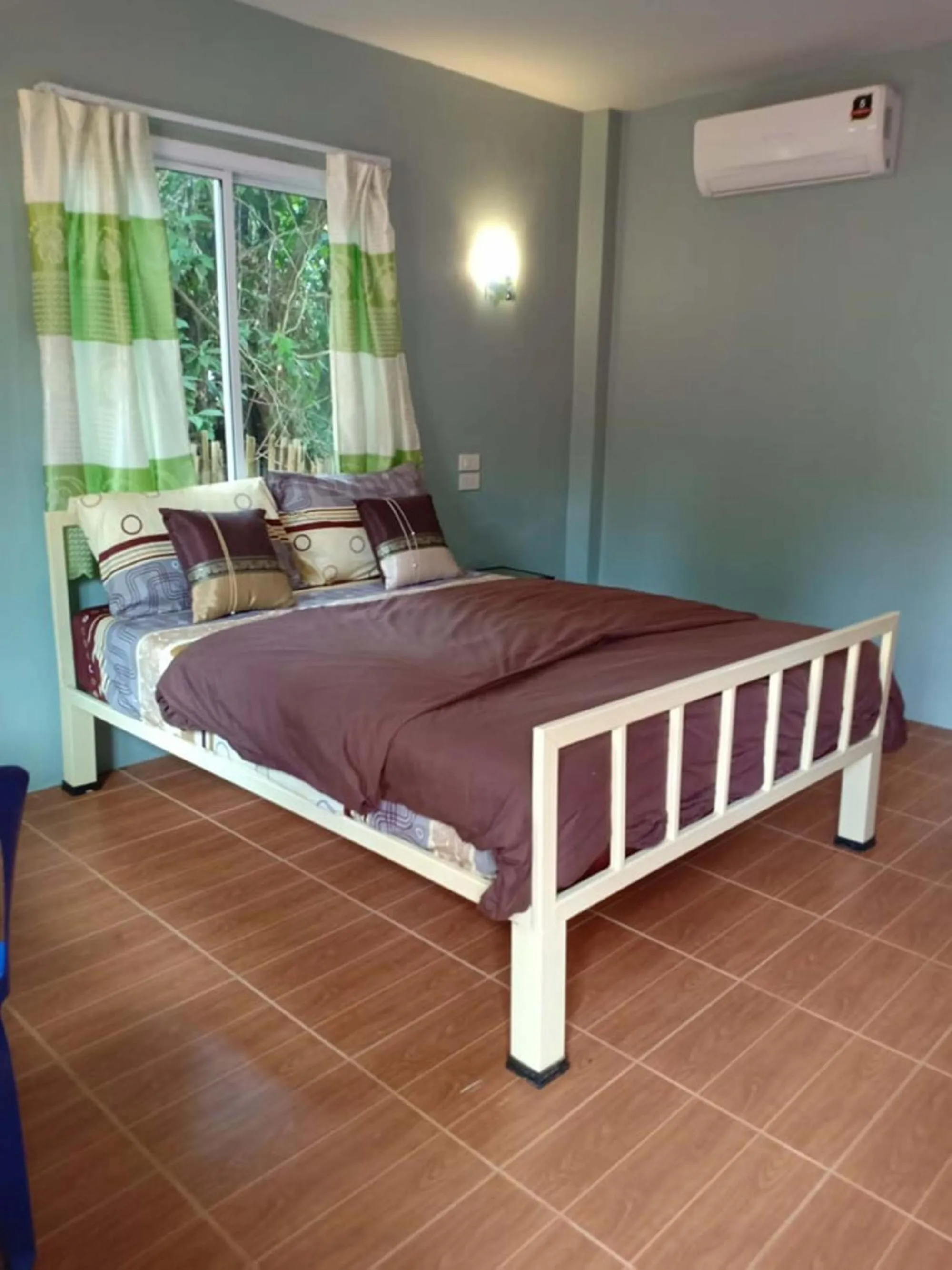 Bed in Chandra Hostel Koh Tao