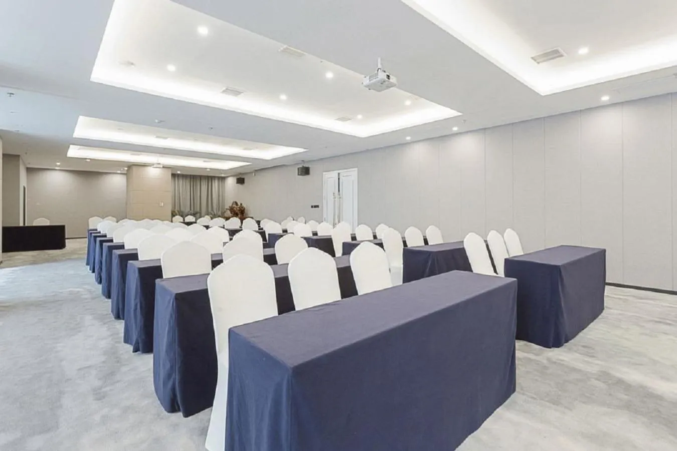 Meeting/conference room in Fairfield by Marriott Xi'an North Station