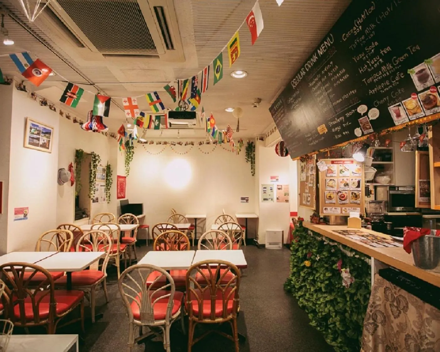 Restaurant/places to eat in Sakura Hotel Jimbocho