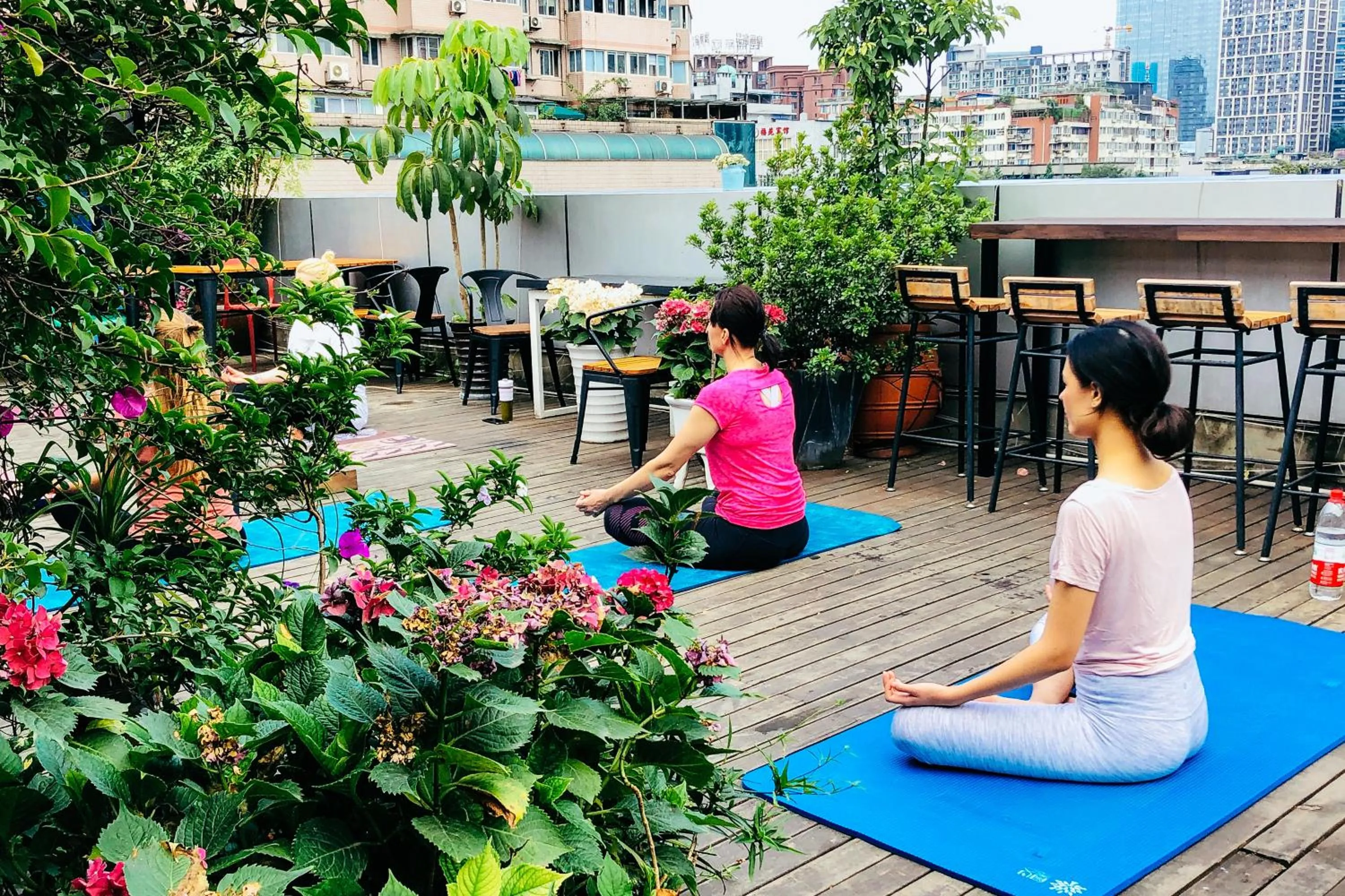 Balcony/Terrace in Chengdu Flipflop Hostel Poshpacker (Chunxi Road Metro Station)