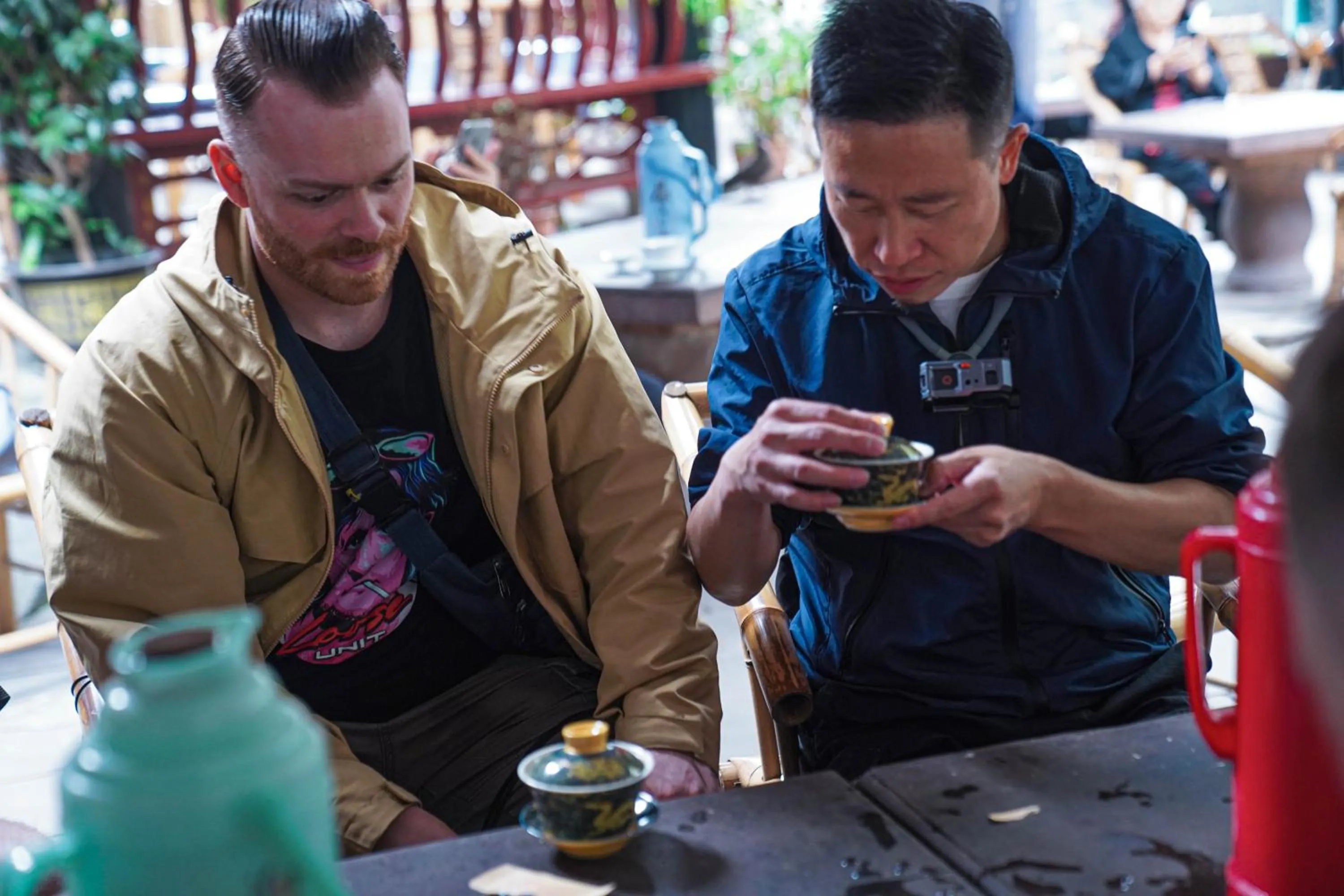 Hiking in Chengdu Flipflop Hostel Poshpacker (Chunxi Road Metro Station)