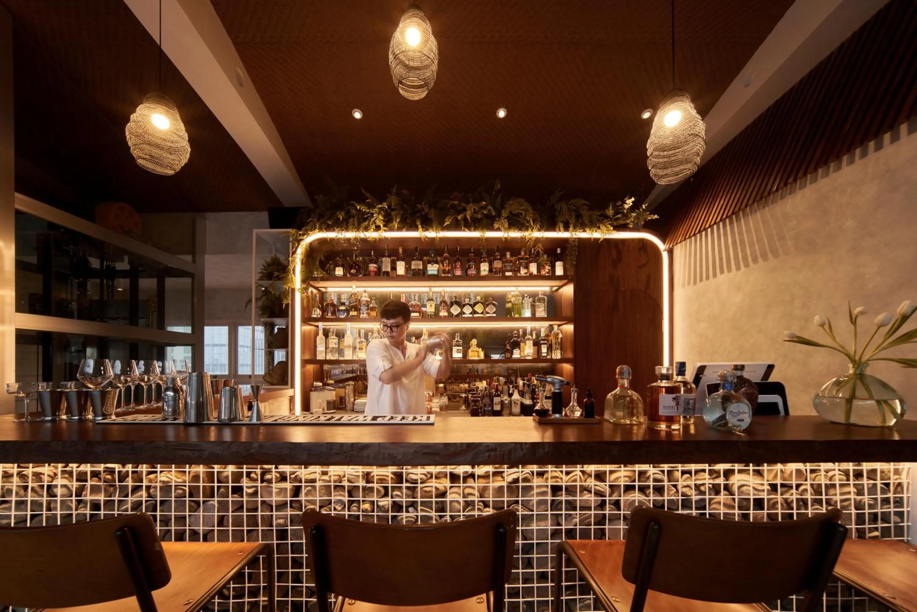 Lounge or bar in Silverland Mây Hotel