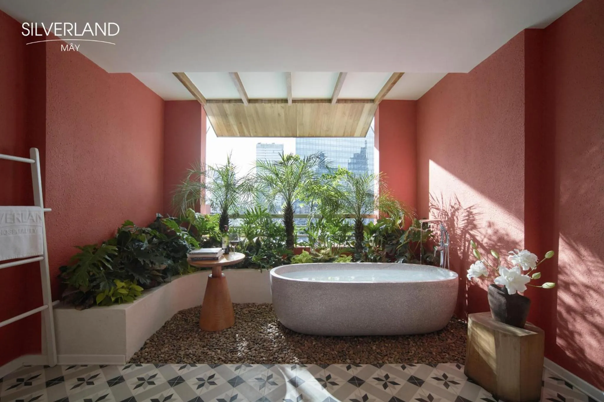 Bath in Silverland Mây Hotel