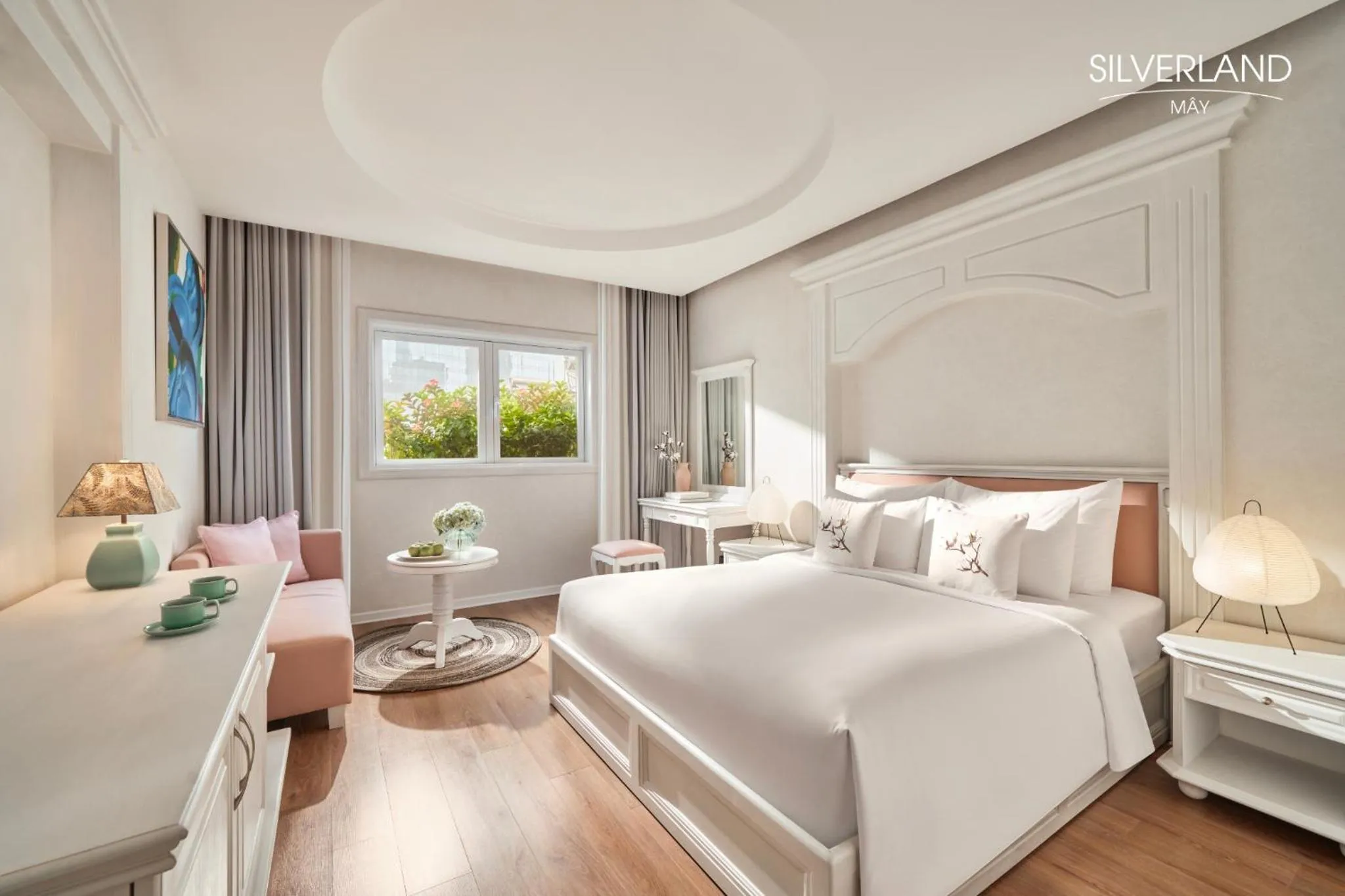 View (from property/room), Bed in Silverland Mây Hotel