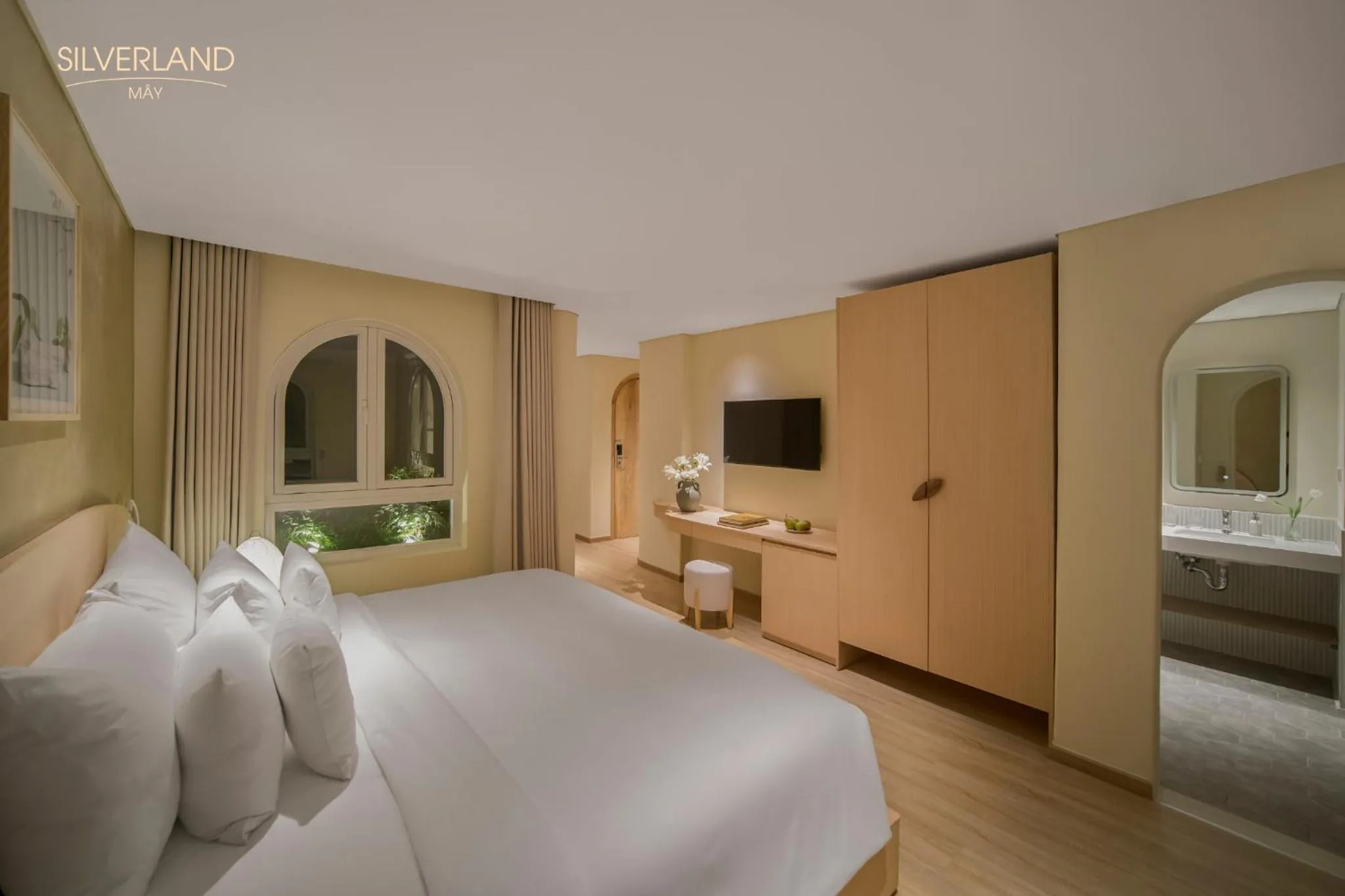 Bed in Silverland Mây Hotel