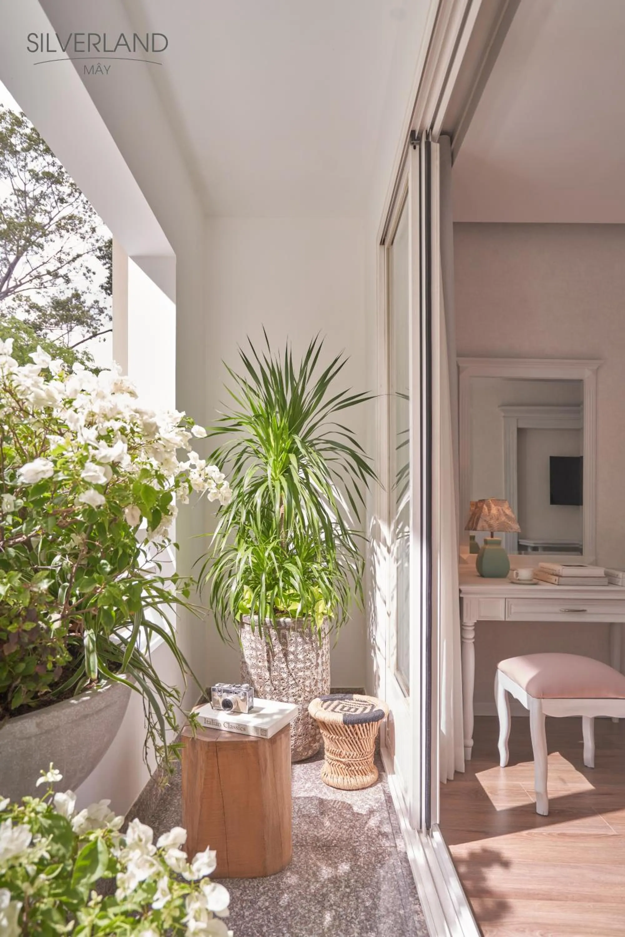 Balcony/Terrace in Silverland Mây Hotel