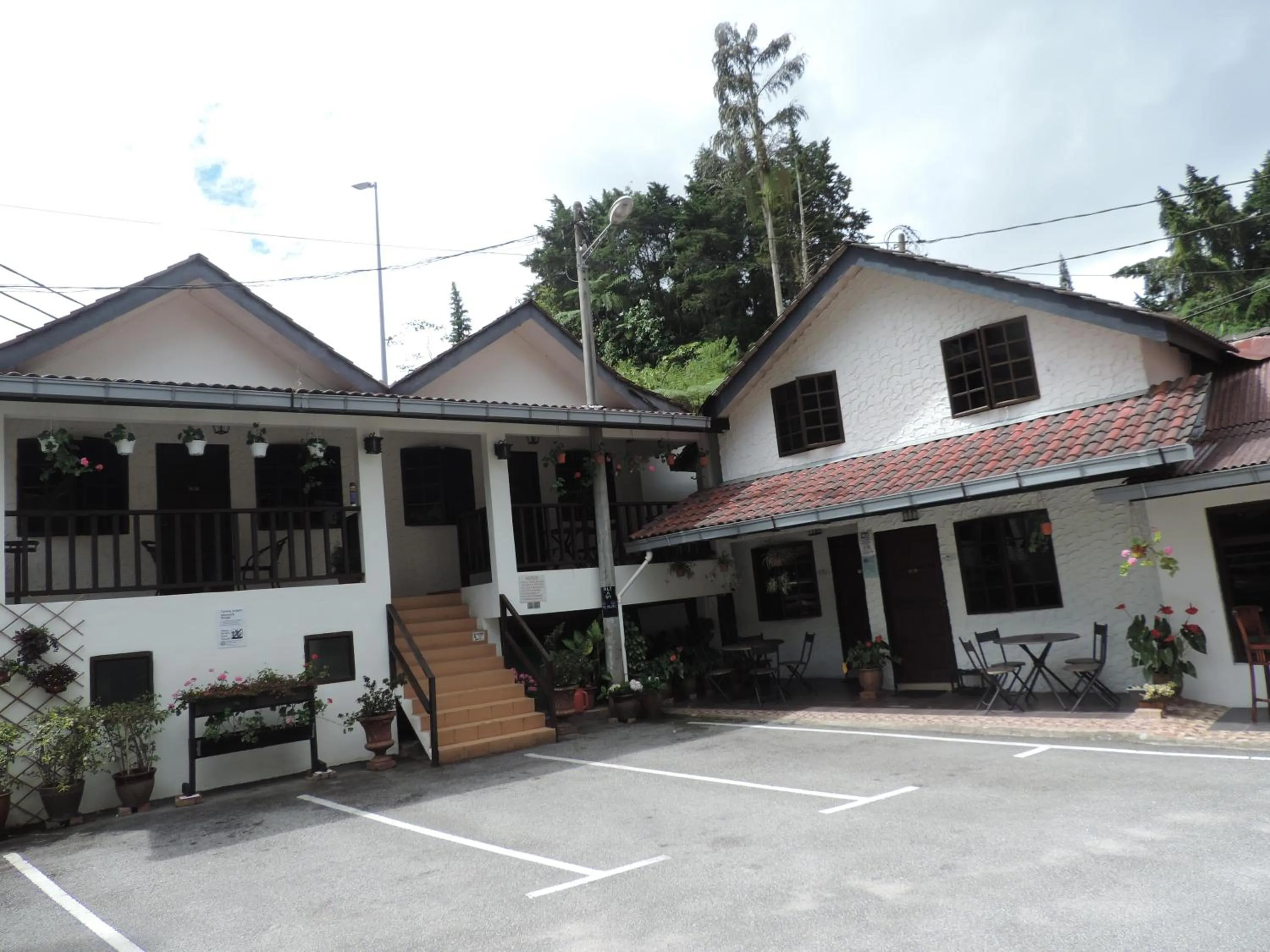 Property building in Cameronian Inn