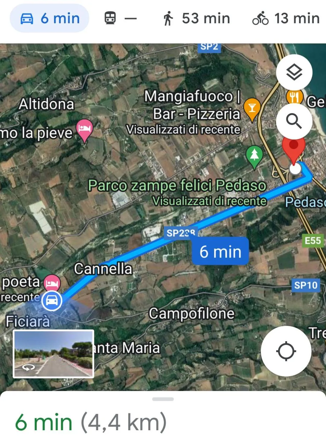 Text overlay in B&B La poeta