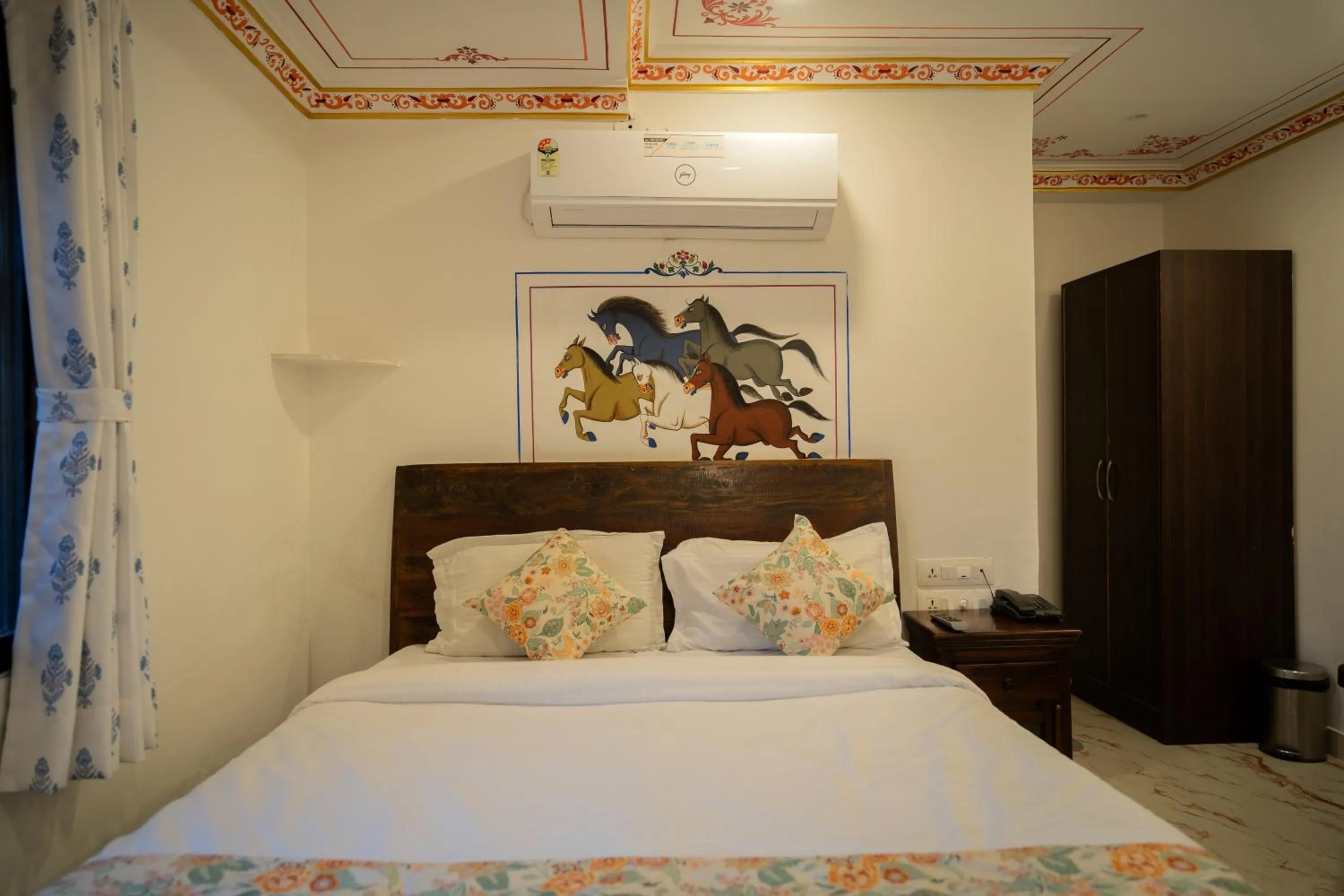 Bed in Storica Stays Panorama Haveli Udaipur