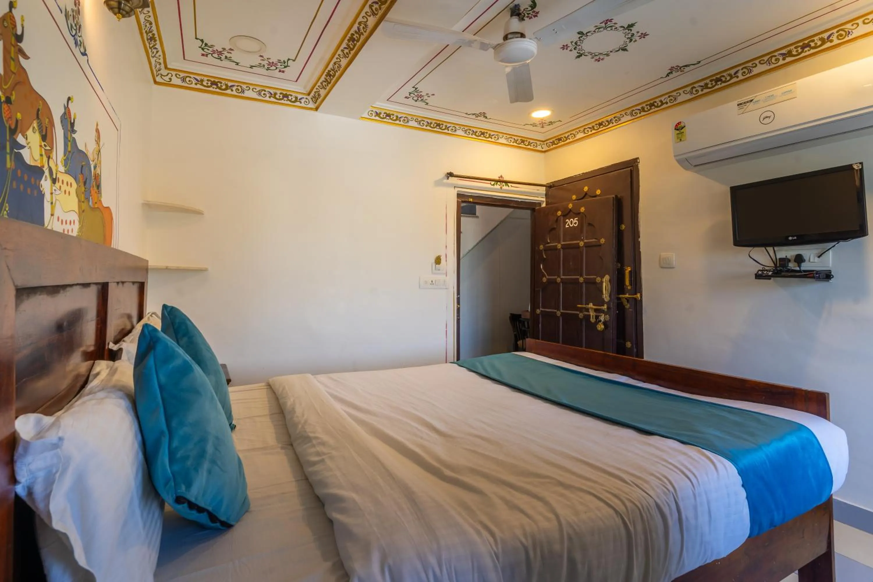 Bedroom, Bed in Storica Stays Panorama Haveli Udaipur
