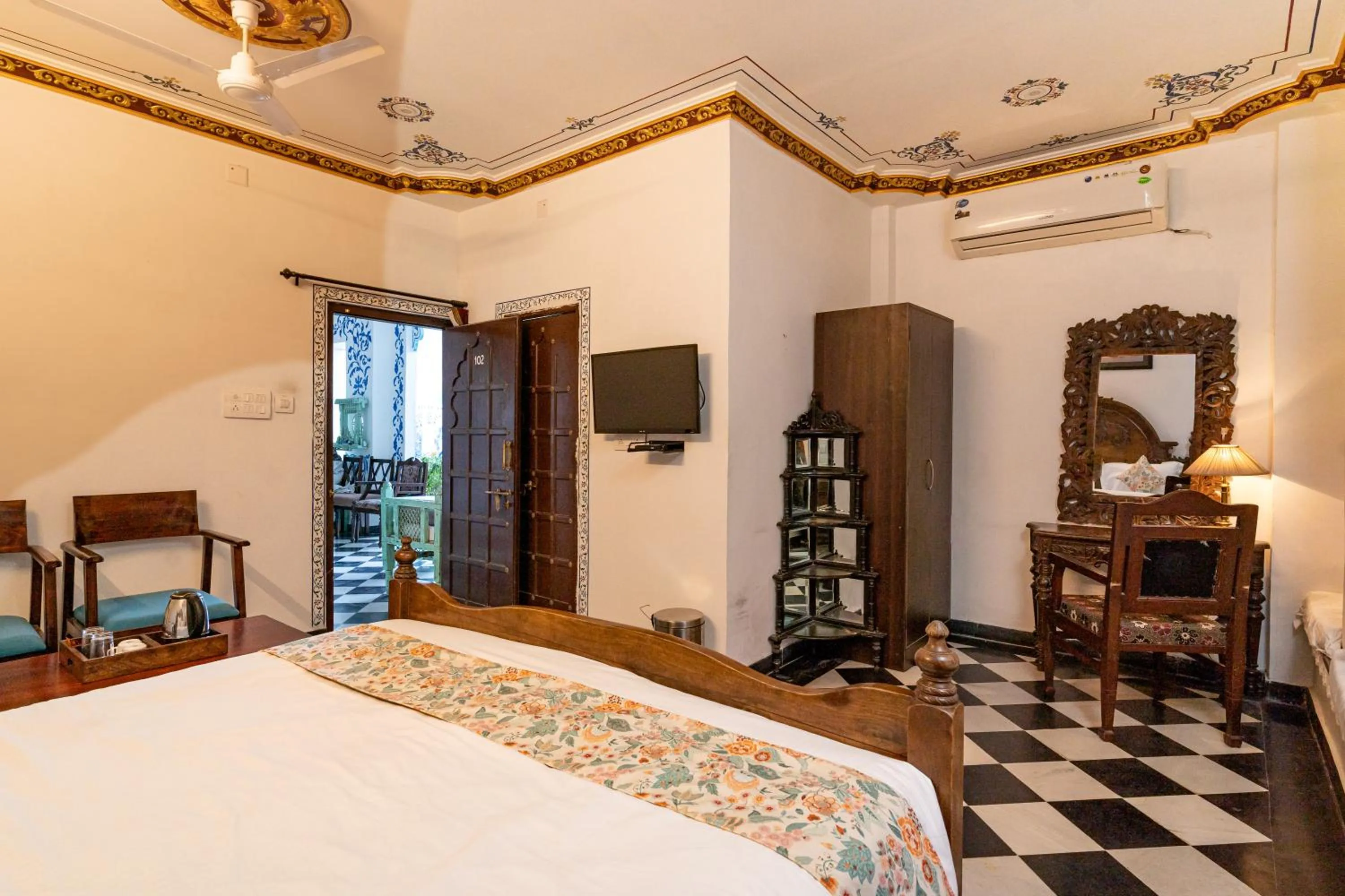 Bedroom, Bed in Storica Stays Panorama Haveli Udaipur