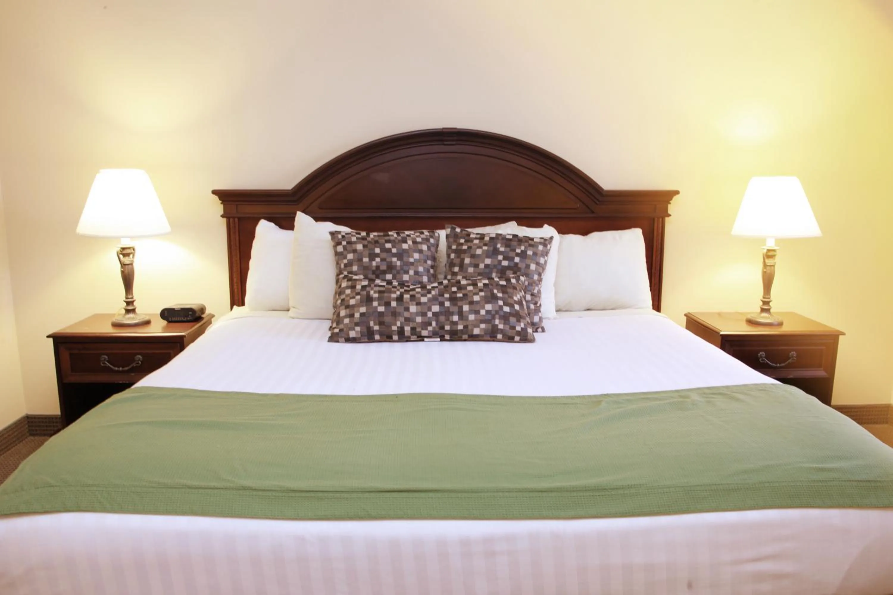 Bed in The Conwell Inn