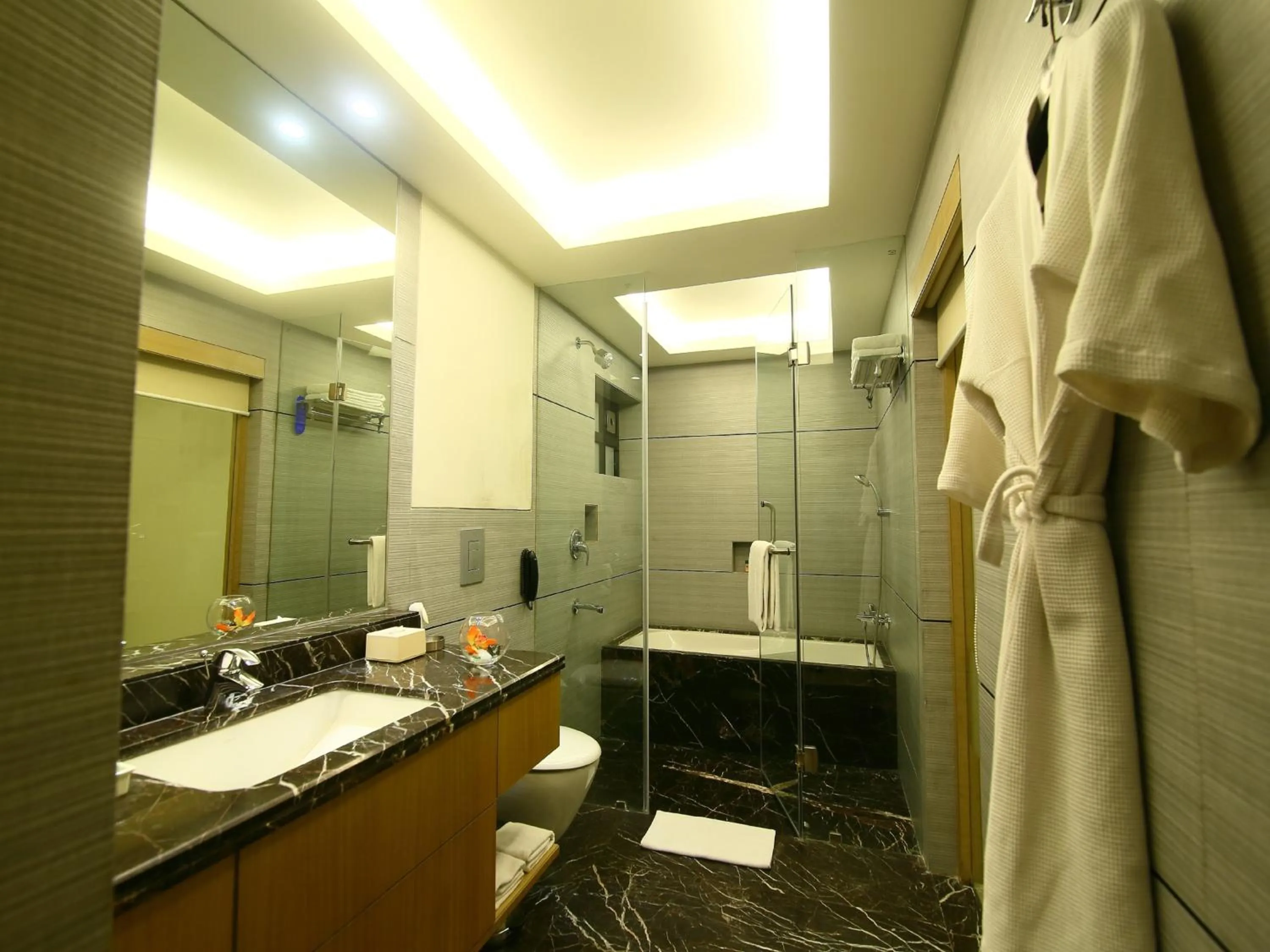 Bathroom in The Sonnet Jamshedpur