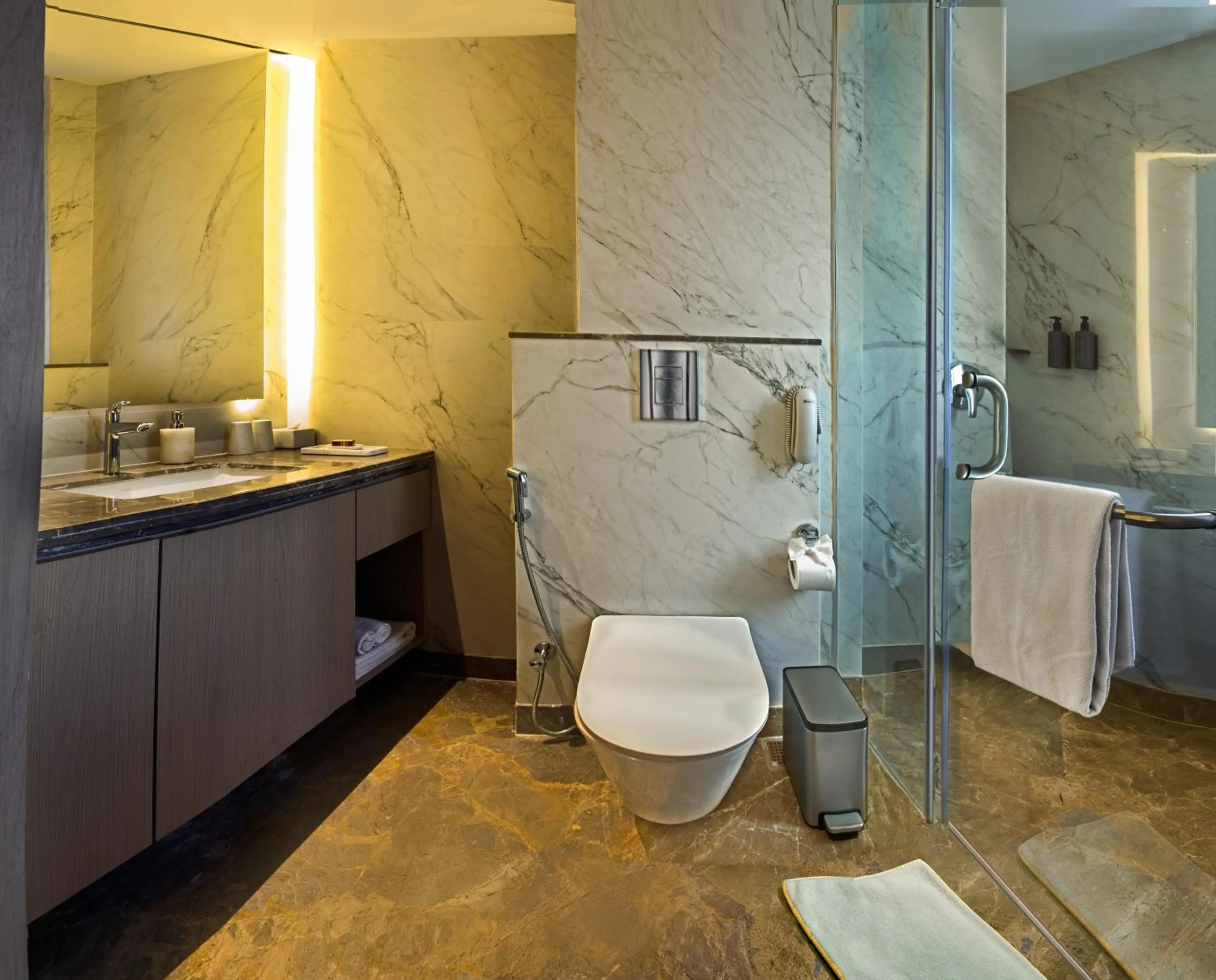 Toilet in The Sonnet Jamshedpur