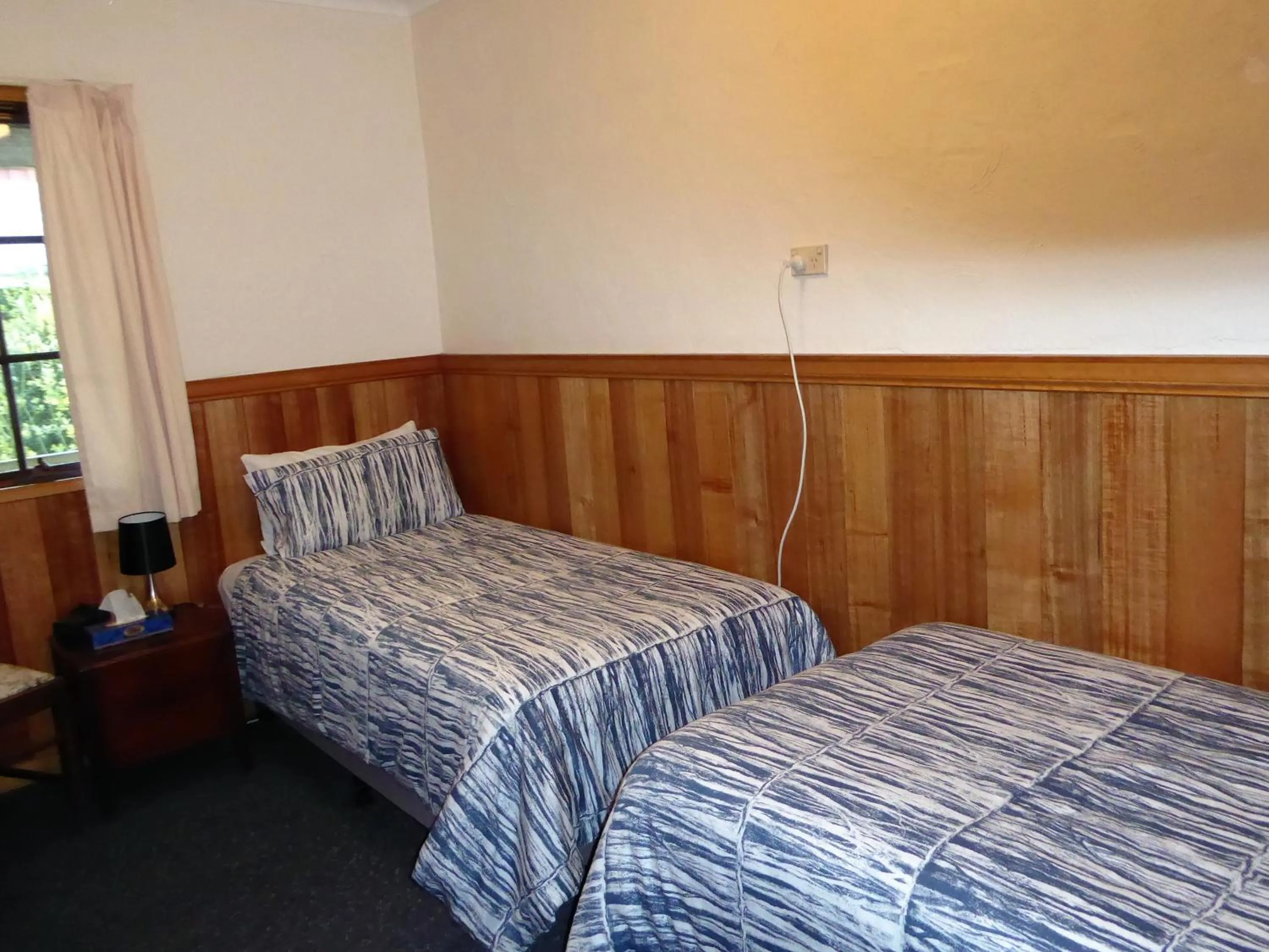 Bed in Platypus Park Country Retreat