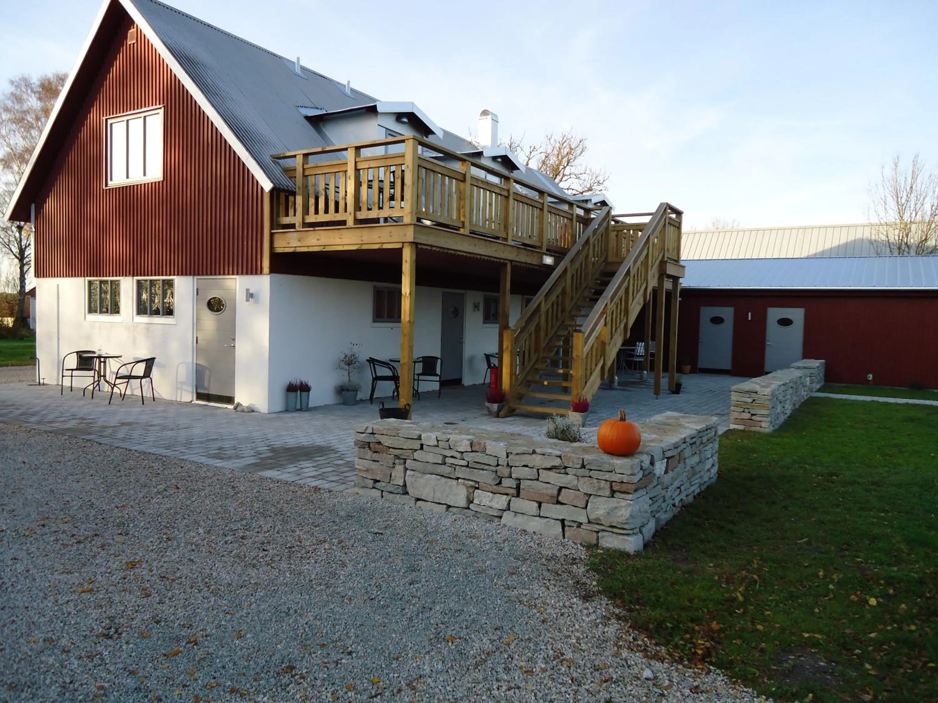 Facade/entrance in Ljungs Fem Rum