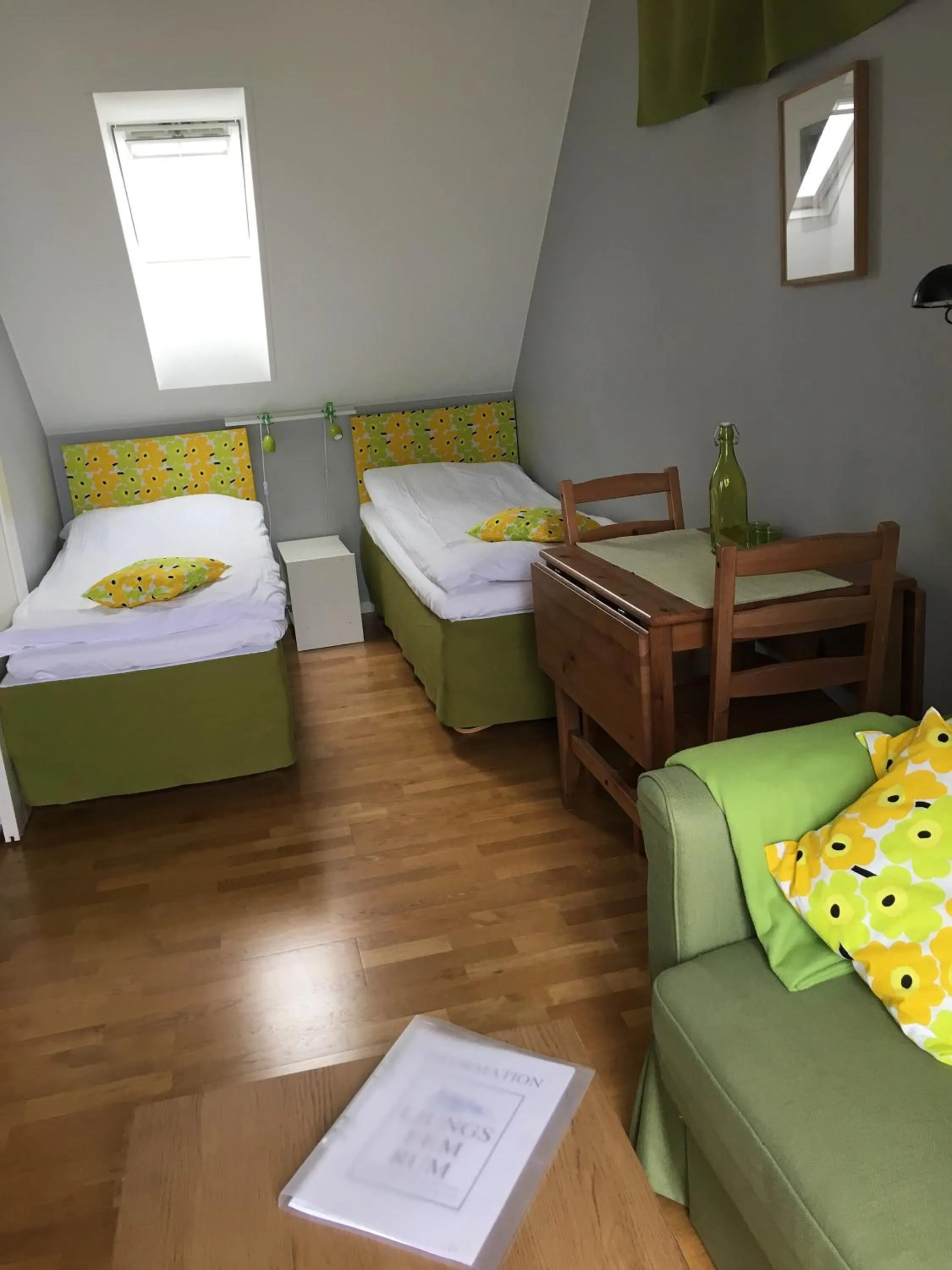 Photo of the whole room, Bed in Ljungs Fem Rum