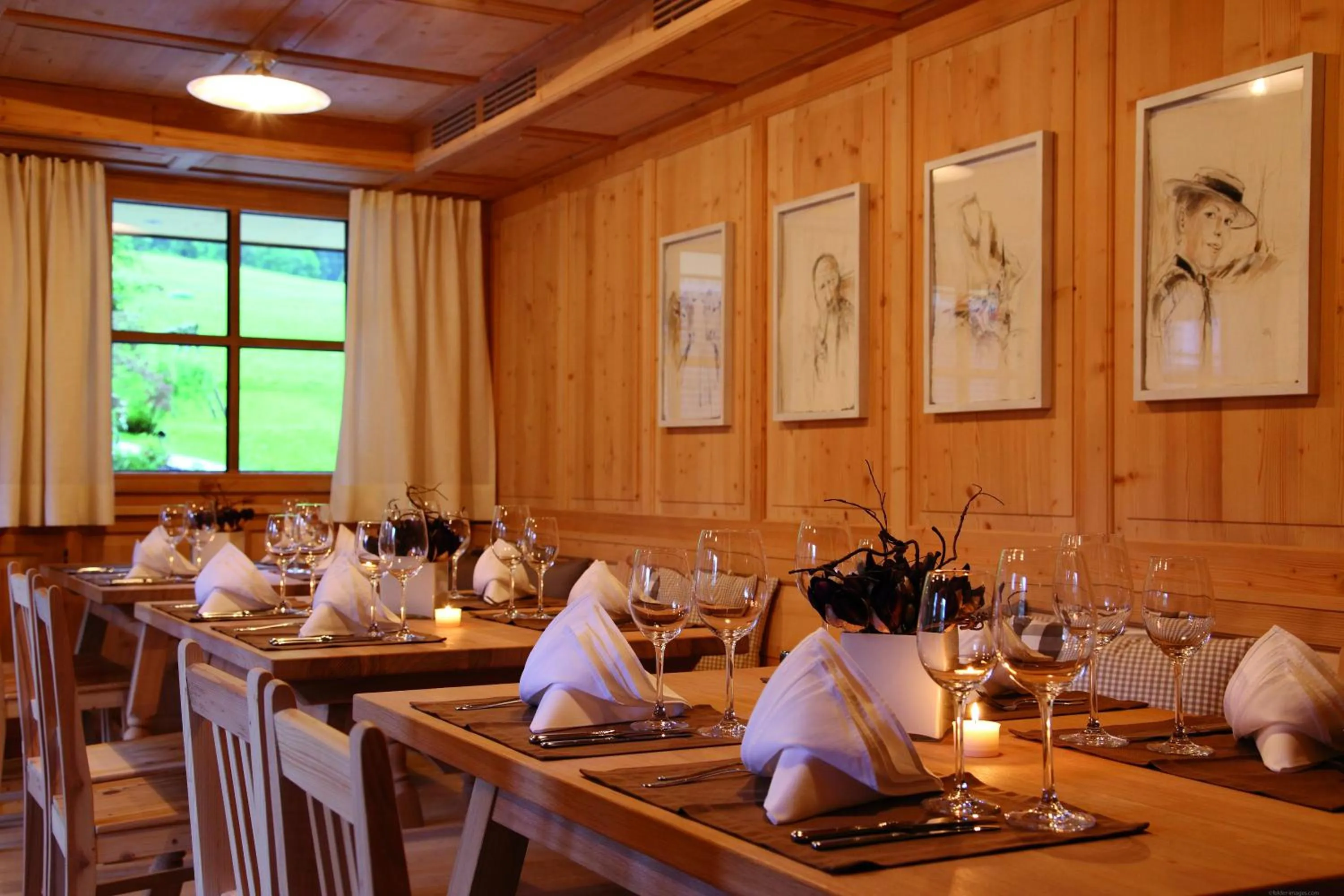 Restaurant/places to eat in Alpen Hotel Post