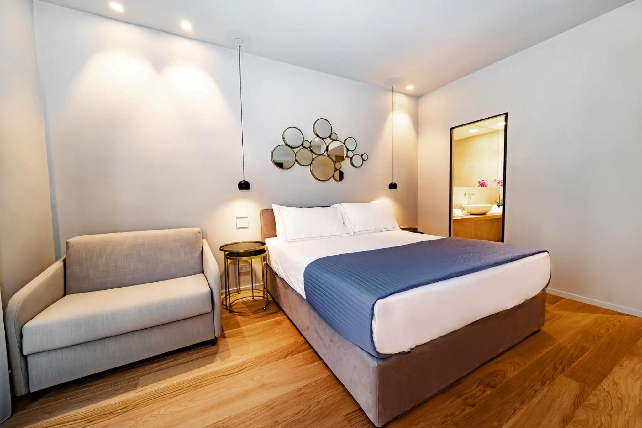 Bed in Elite Accommodations & Hydromassage Pool