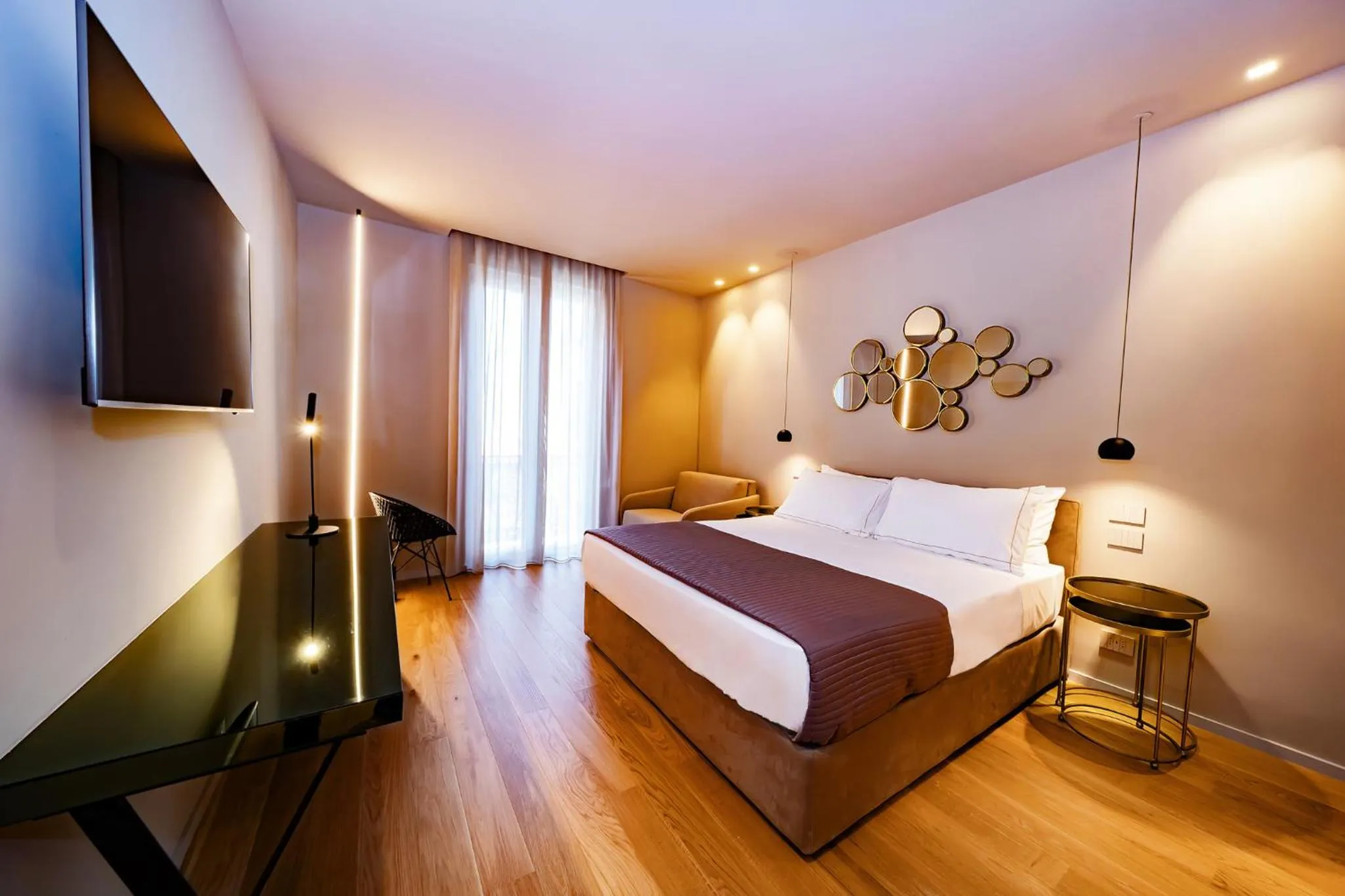 Bed in Elite Accommodations & Hydromassage Pool