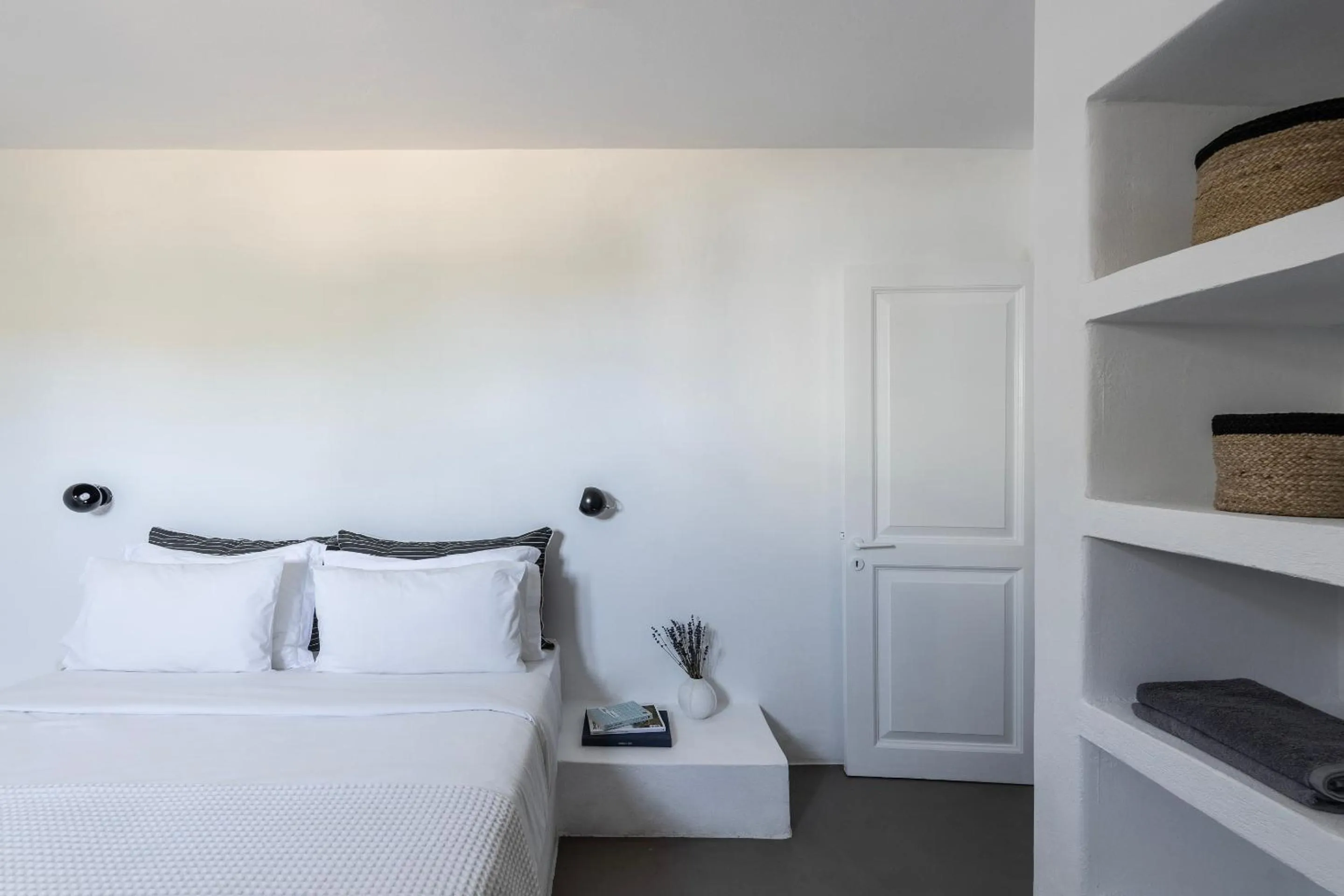 Bed in Acron Villas Paros