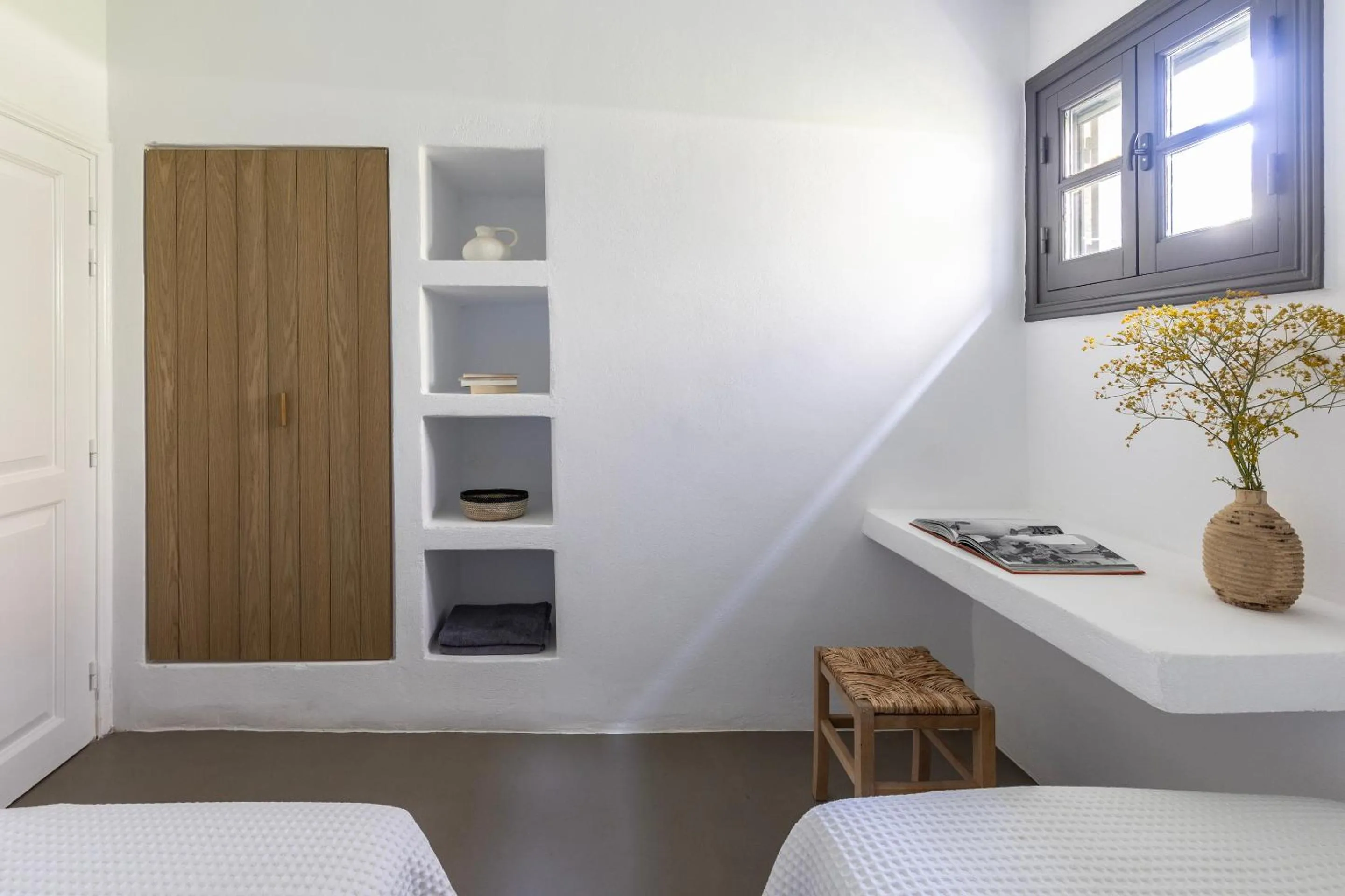 Bed in Acron Villas Paros