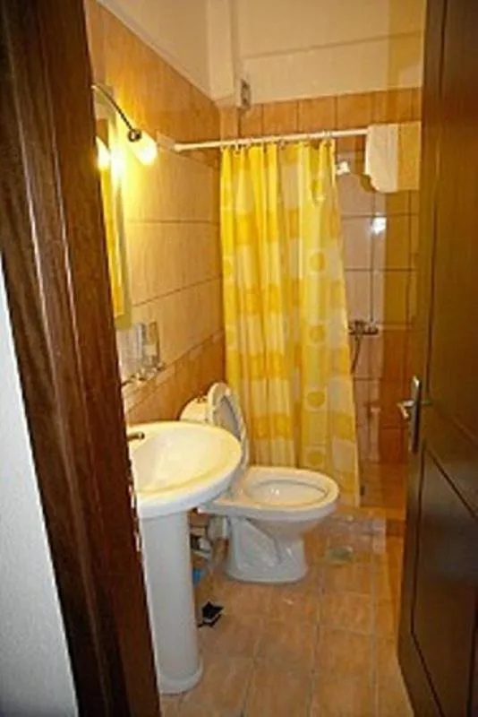 Bathroom in Hotel Kapsalis