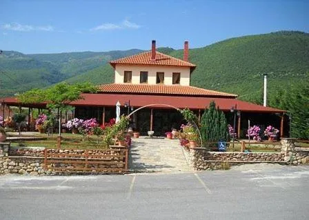 Facade/entrance in Hotel Kapsalis