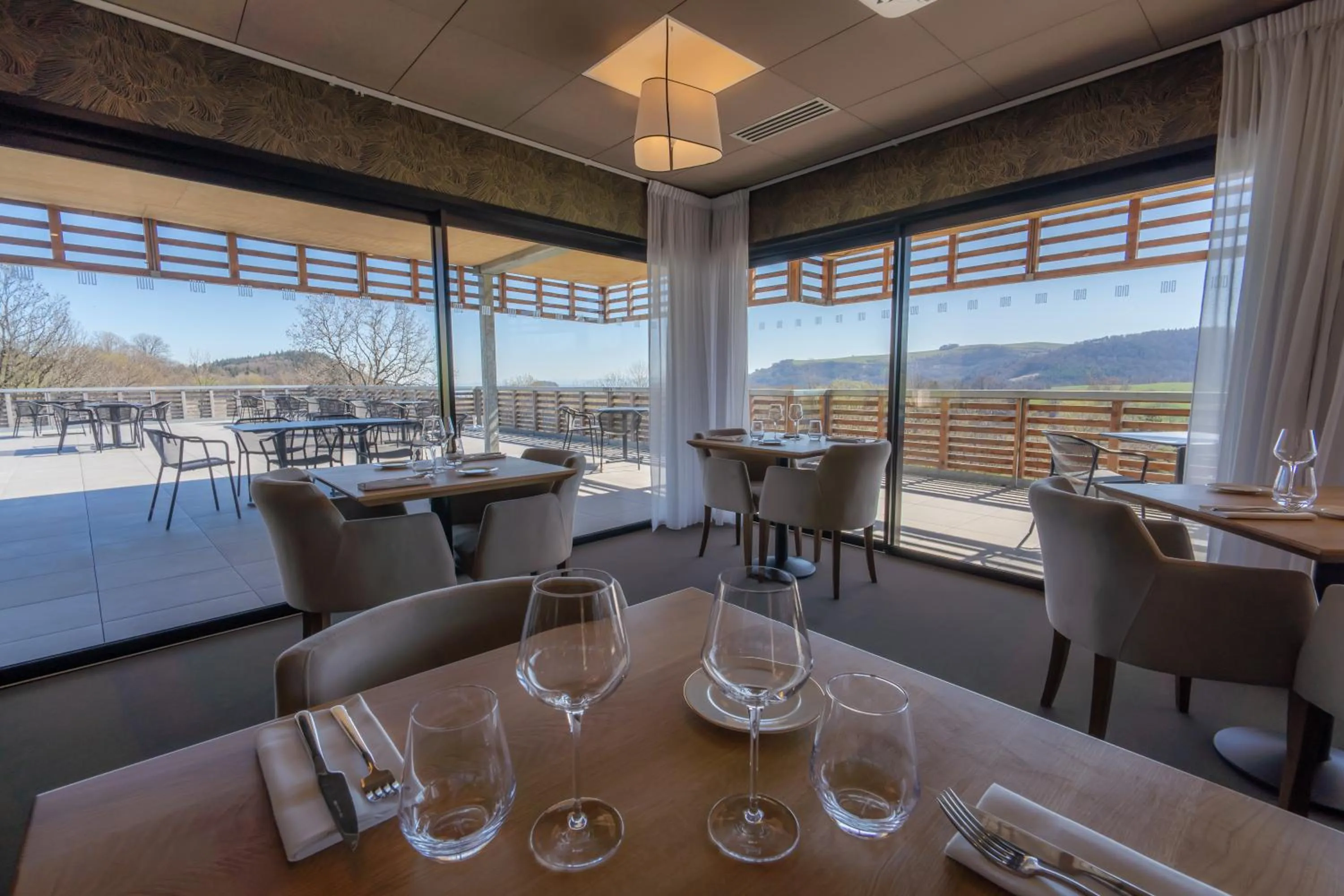 Restaurant/places to eat in Mildiss Hotel Spa & Restaurant, BW Signature Collection