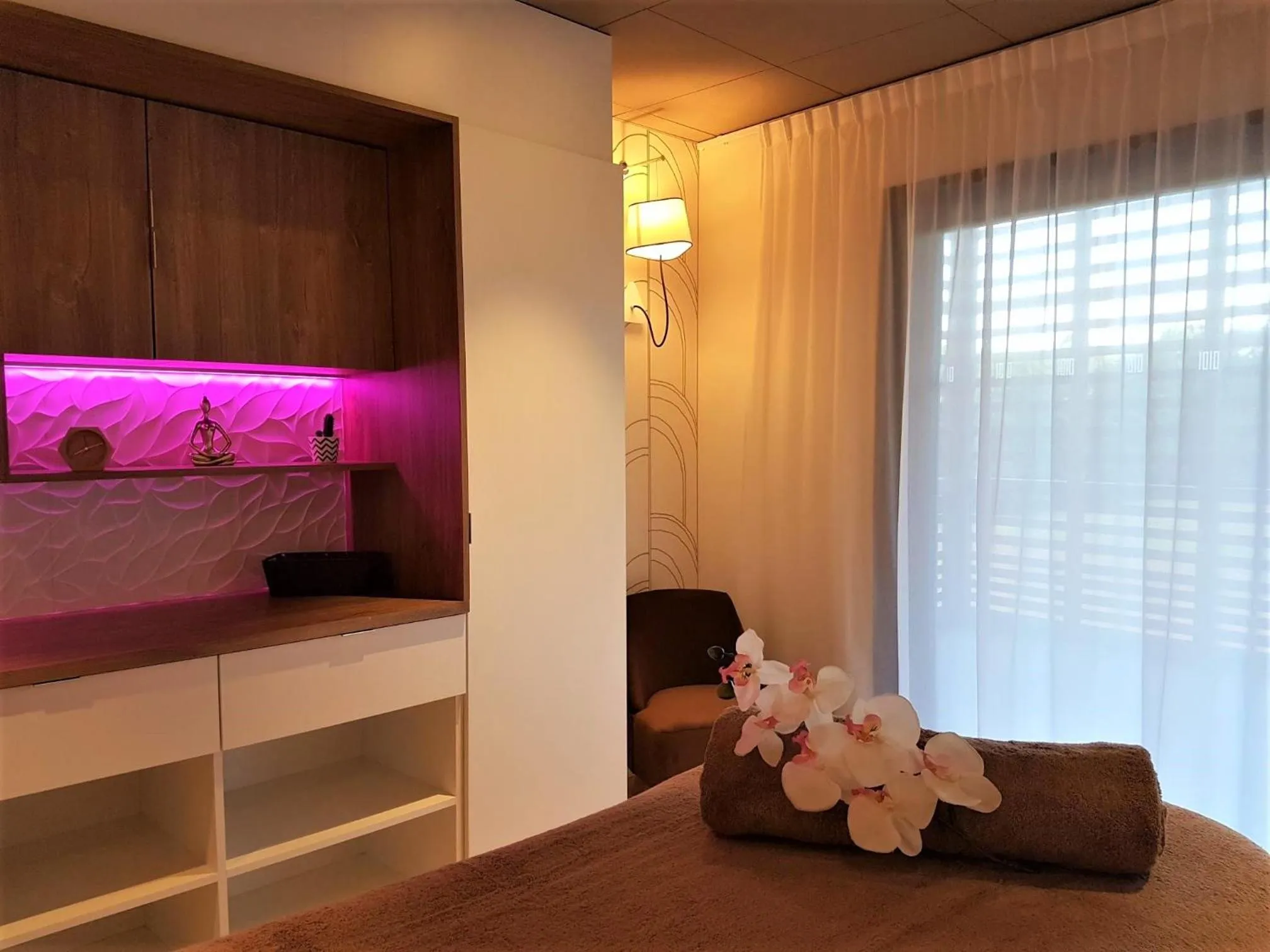 Massage, Bed in Mildiss Hotel Spa & Restaurant, BW Signature Collection