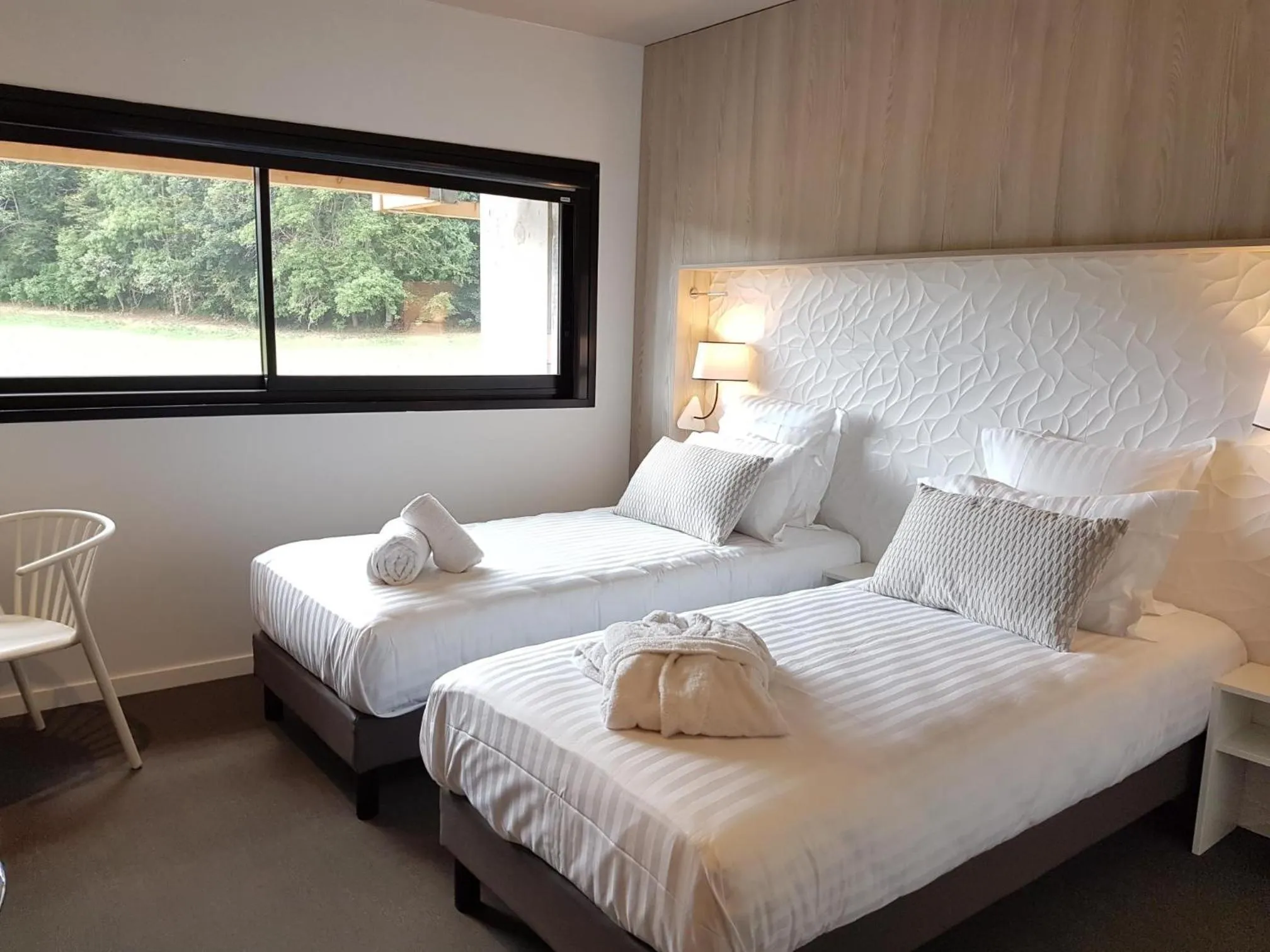 Bed in Mildiss Hotel Spa & Restaurant, BW Signature Collection