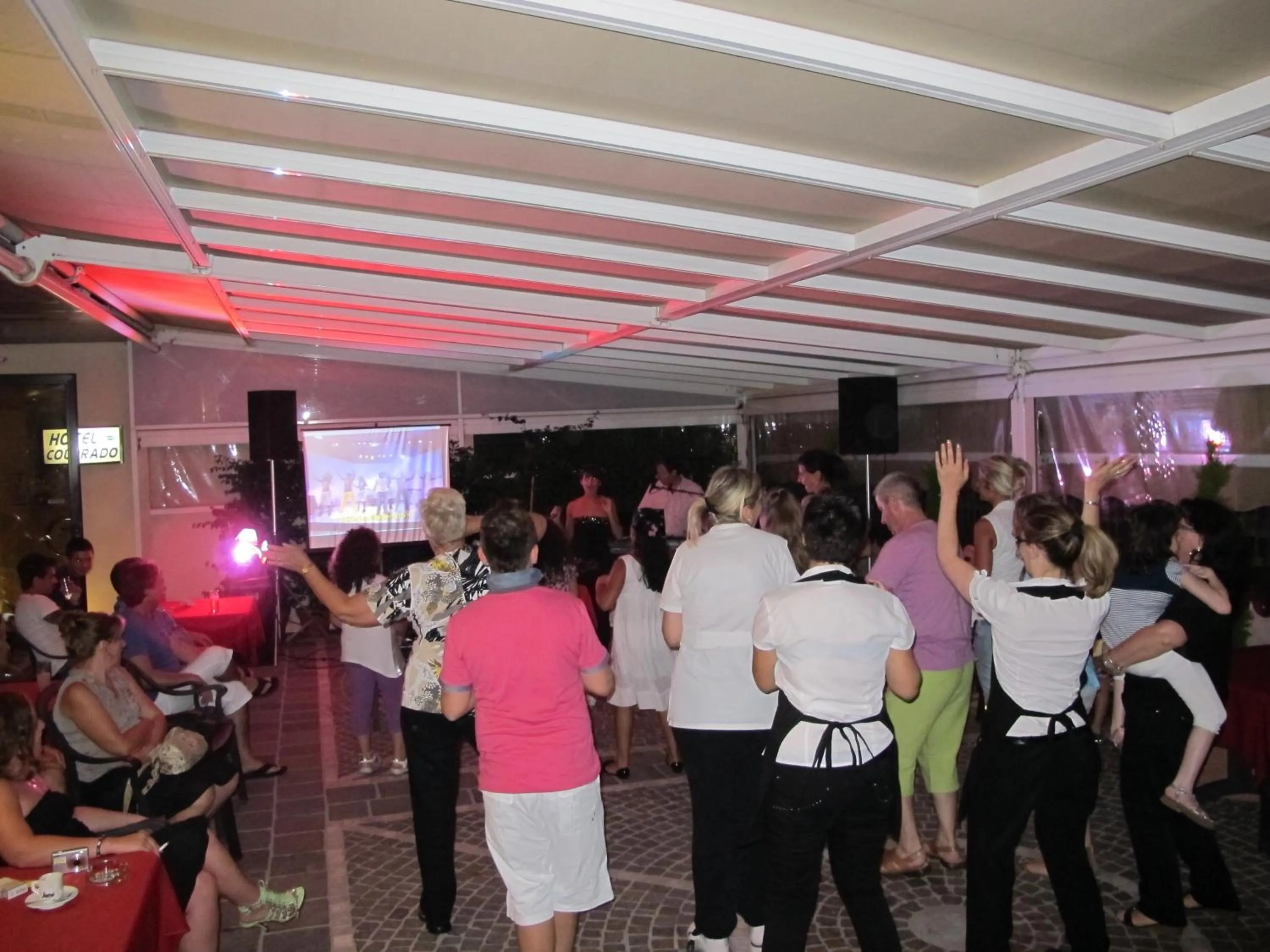 Evening entertainment in Hotel Colorado