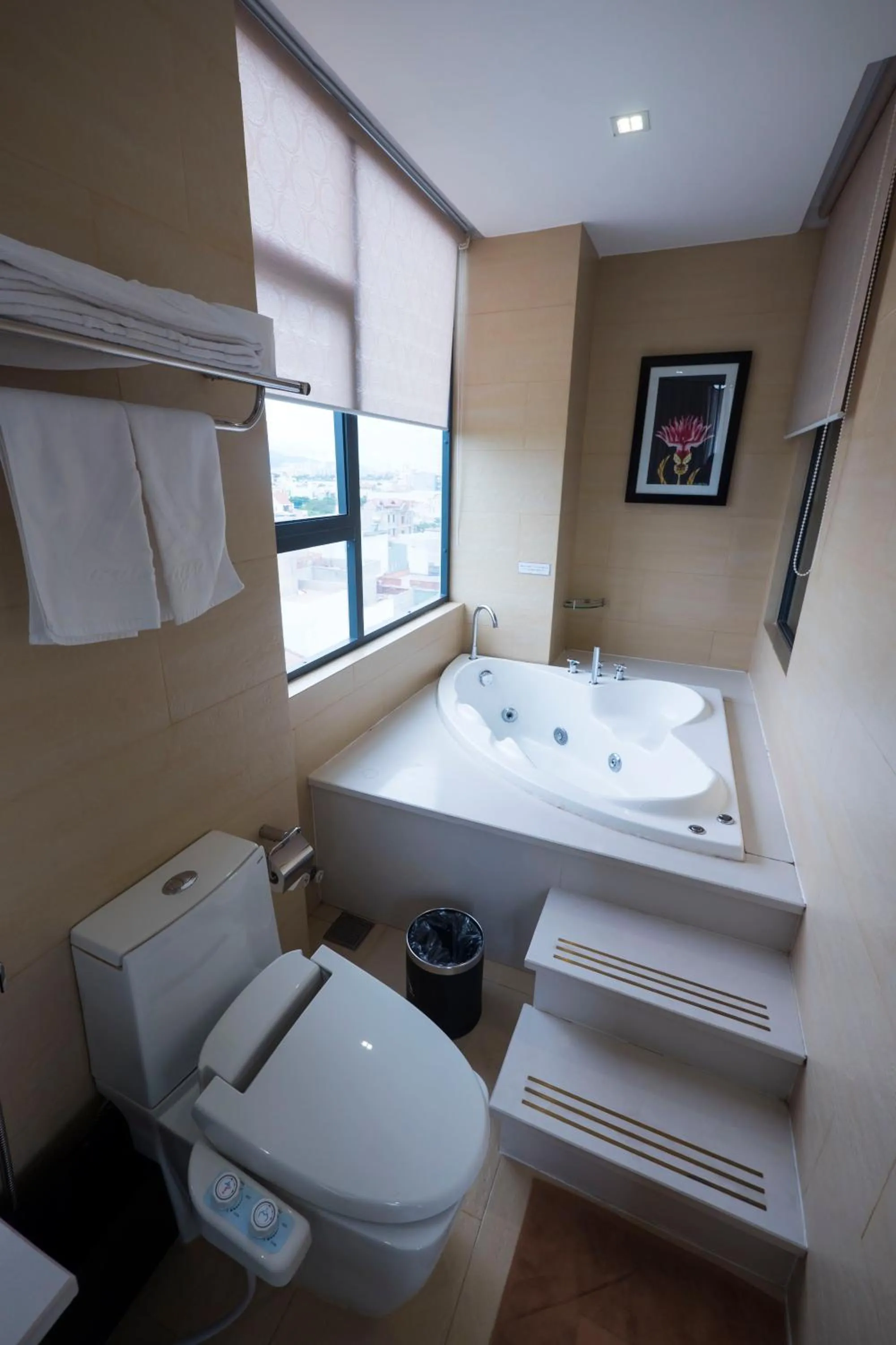 Bathroom in Azumaya Hotel Da Nang