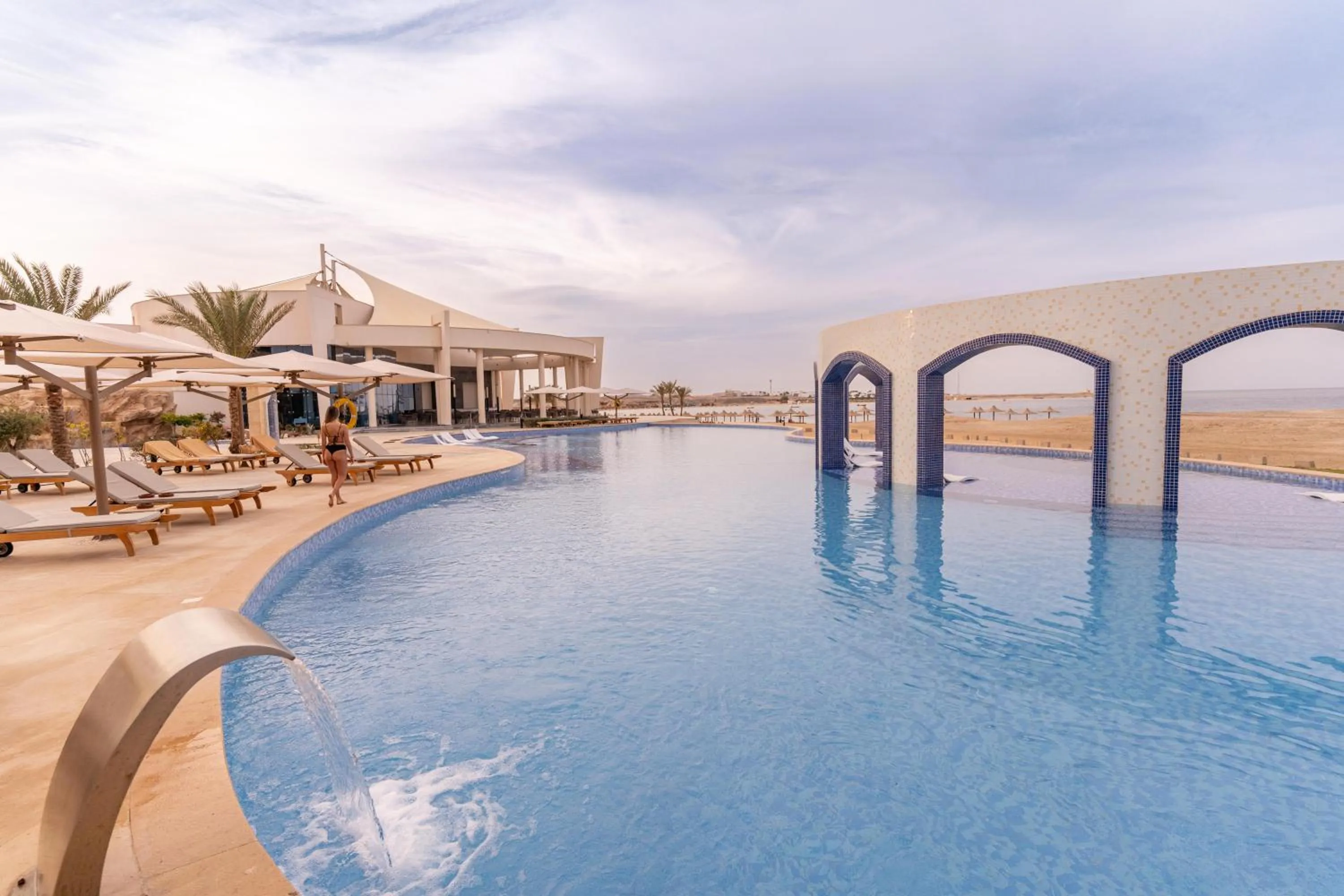 Swimming pool in Malikia Resort Abu Dabbab