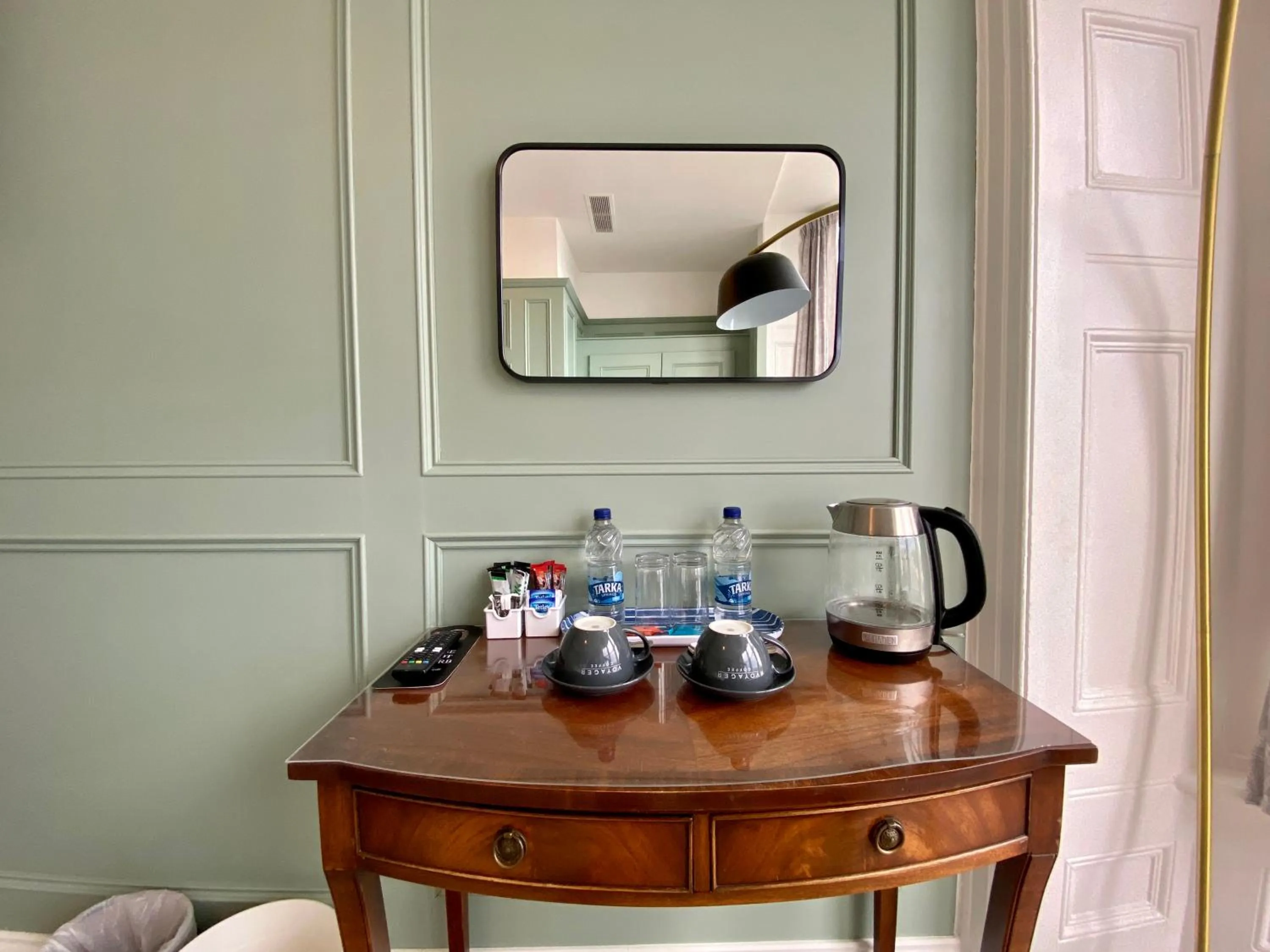 Coffee/tea facilities in The Fairhaven Hotel