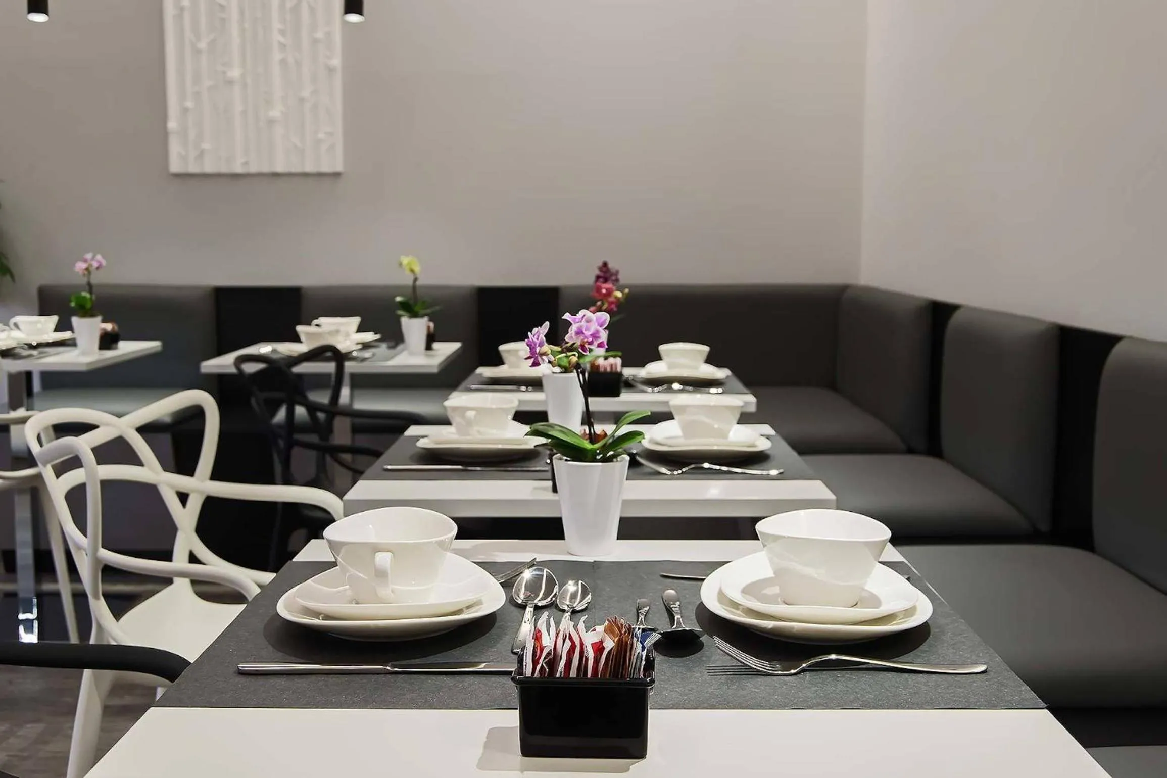 Restaurant/places to eat in 7 Inn Spanish Steps