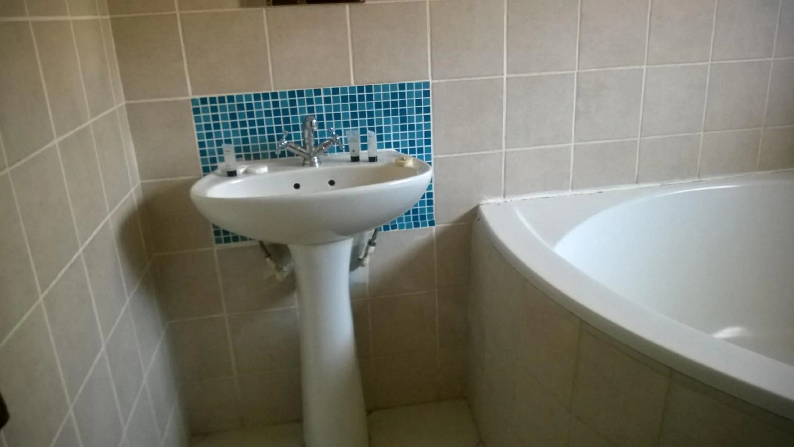 Bathroom in Gloria's Bed and Breakfast