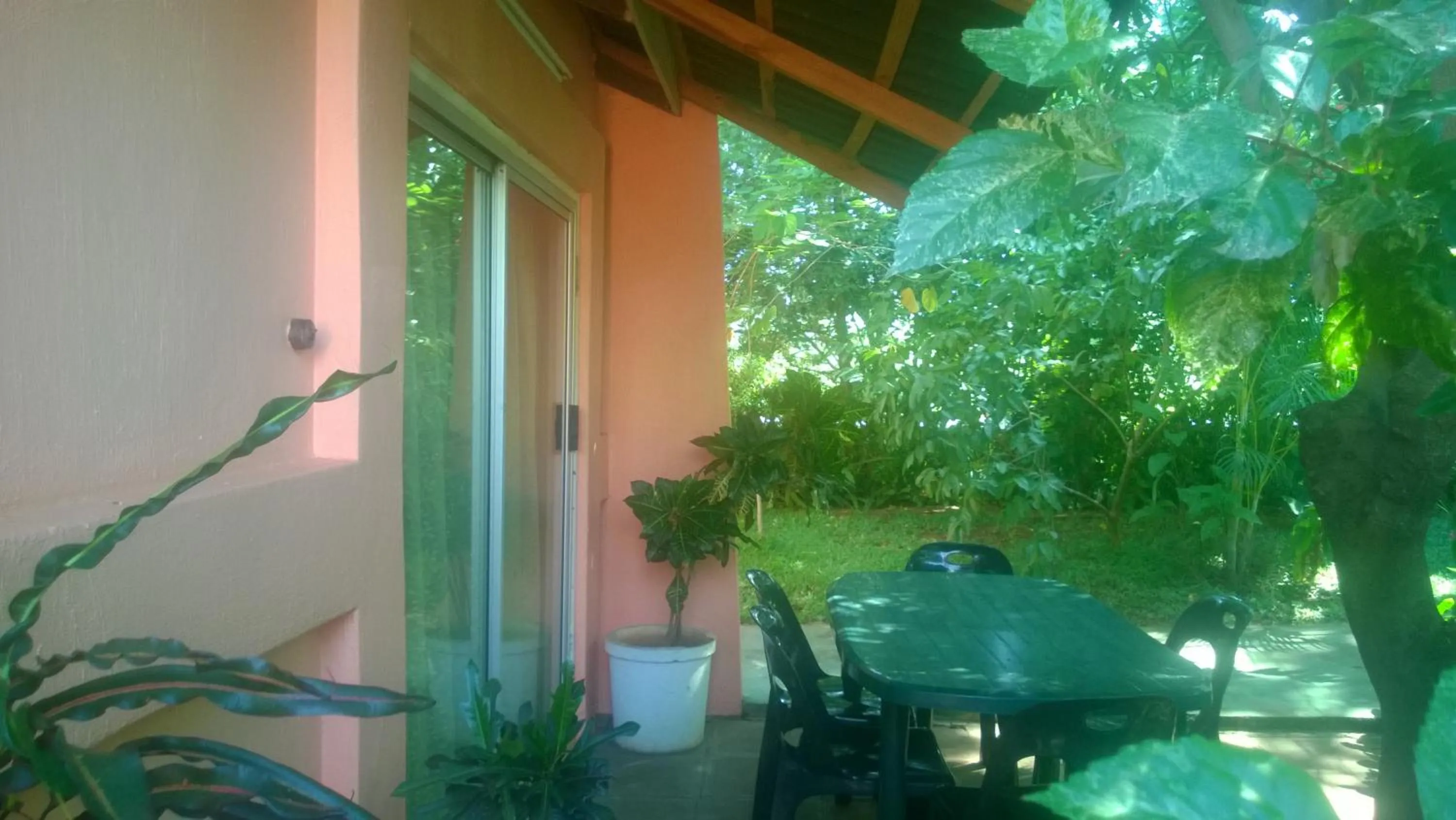 Property building in Gloria's Bed and Breakfast