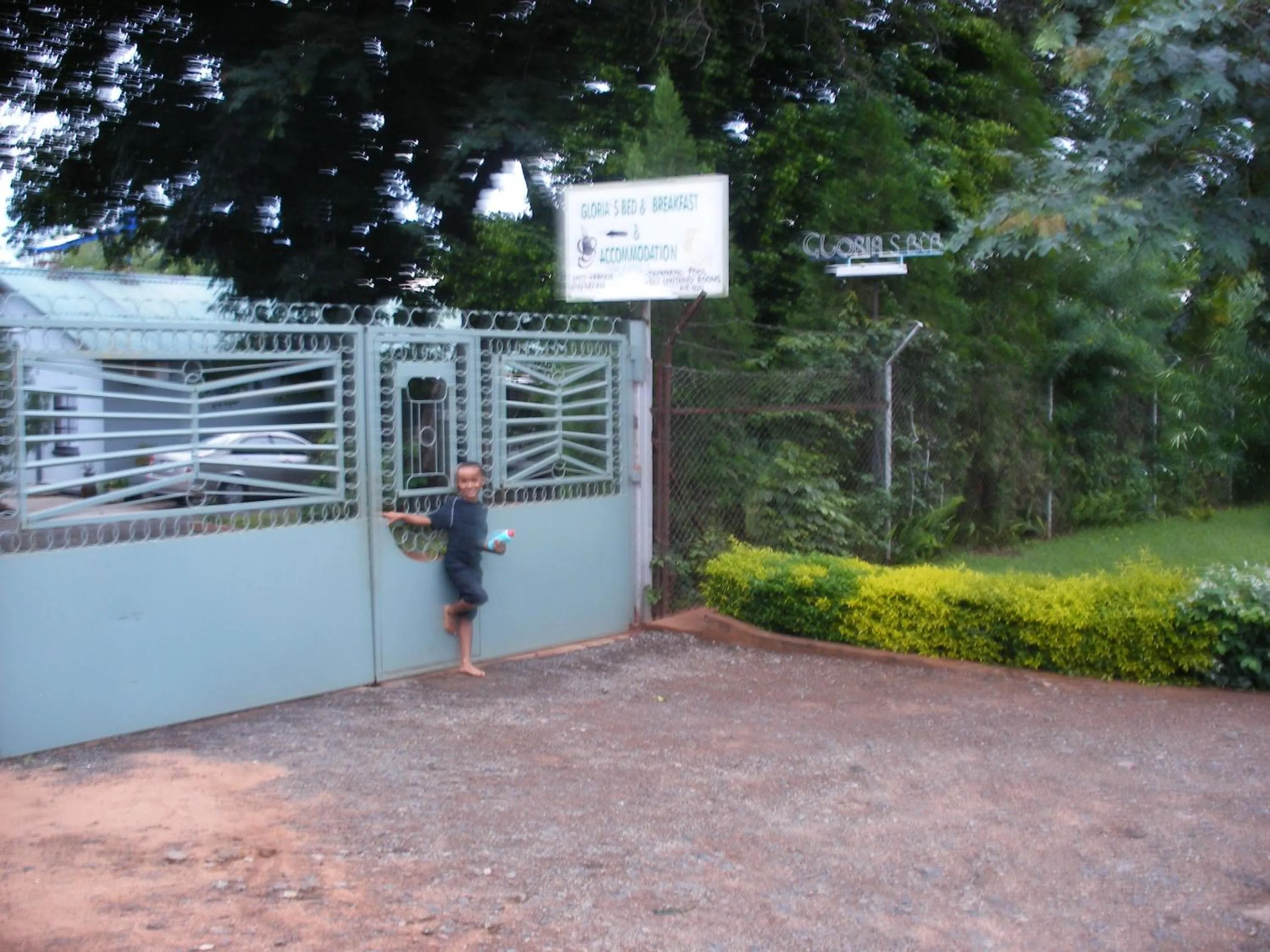 Facade/entrance in Gloria's Bed and Breakfast