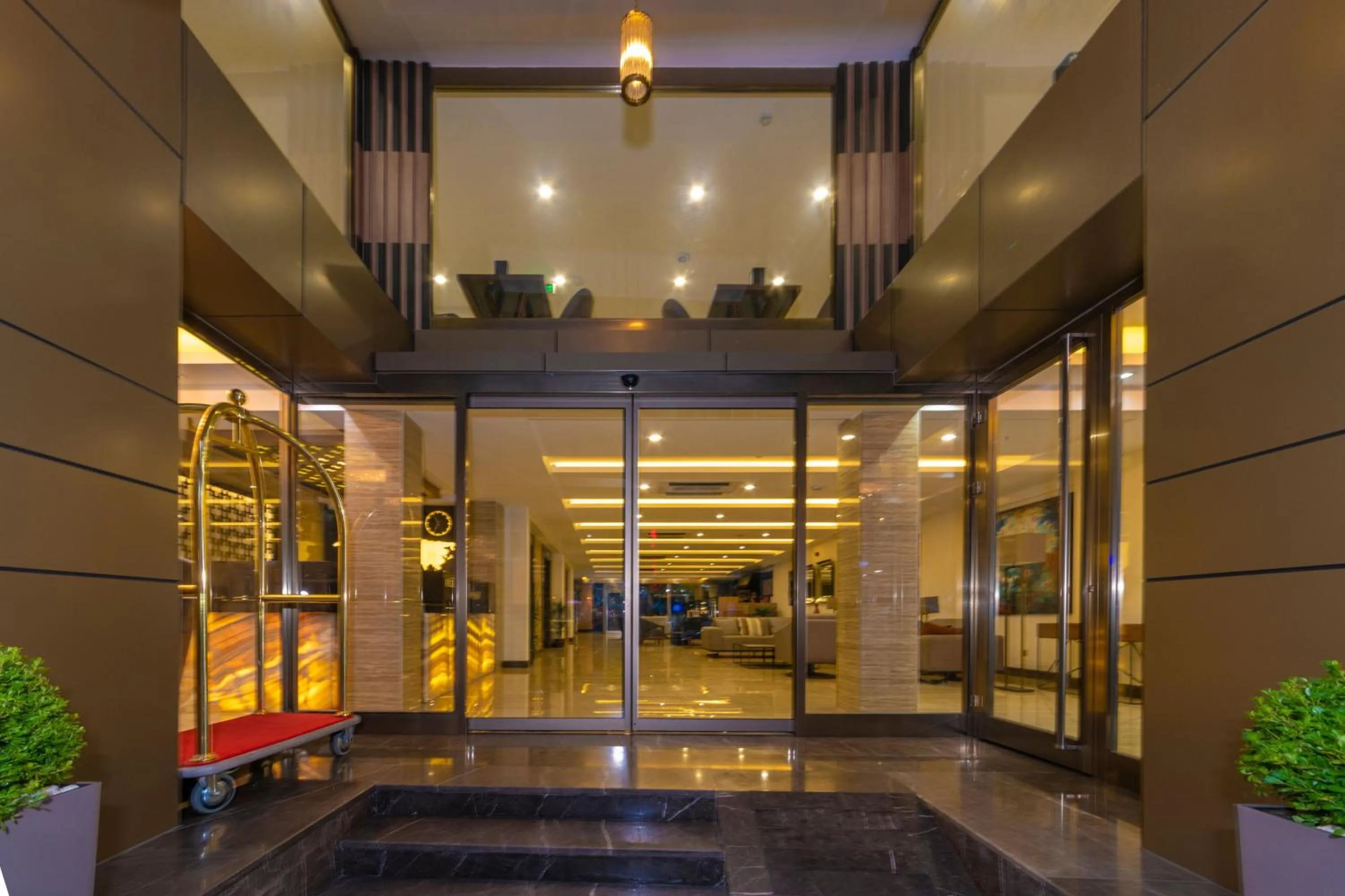 Facade/entrance in 38 Hotel