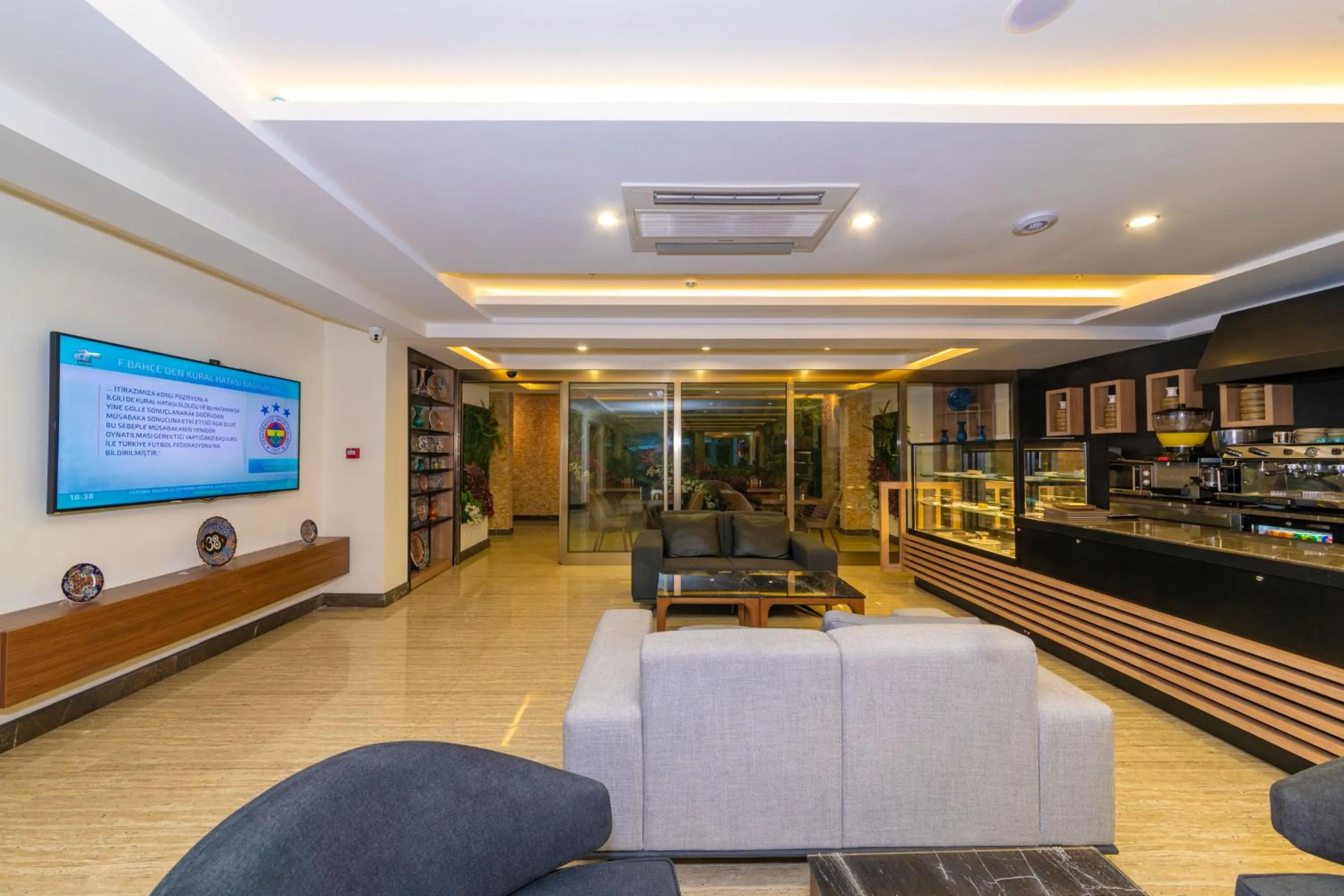 Lobby or reception in 38 Hotel