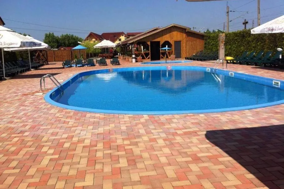 Swimming pool in Hotel Denis