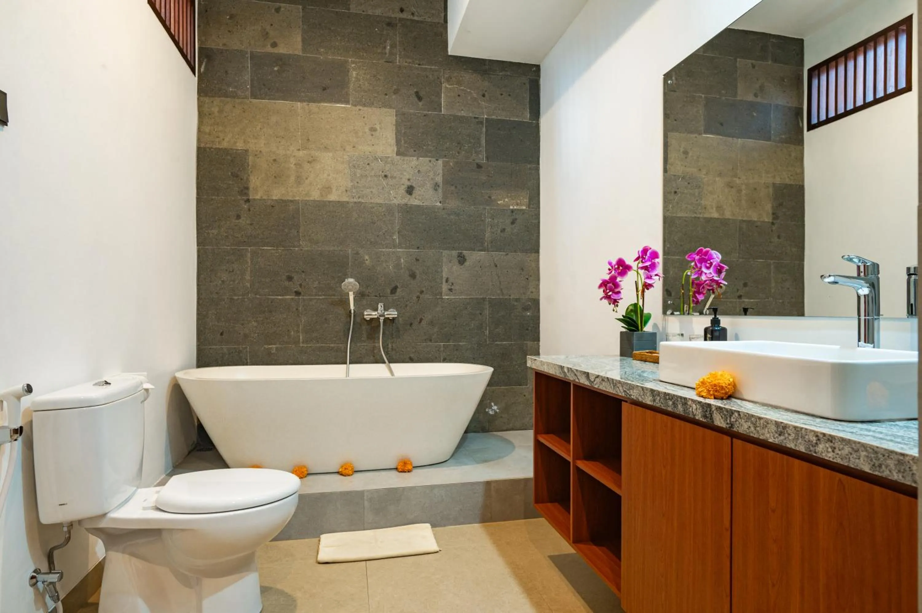 Bathroom in Pondok Naya Ubud