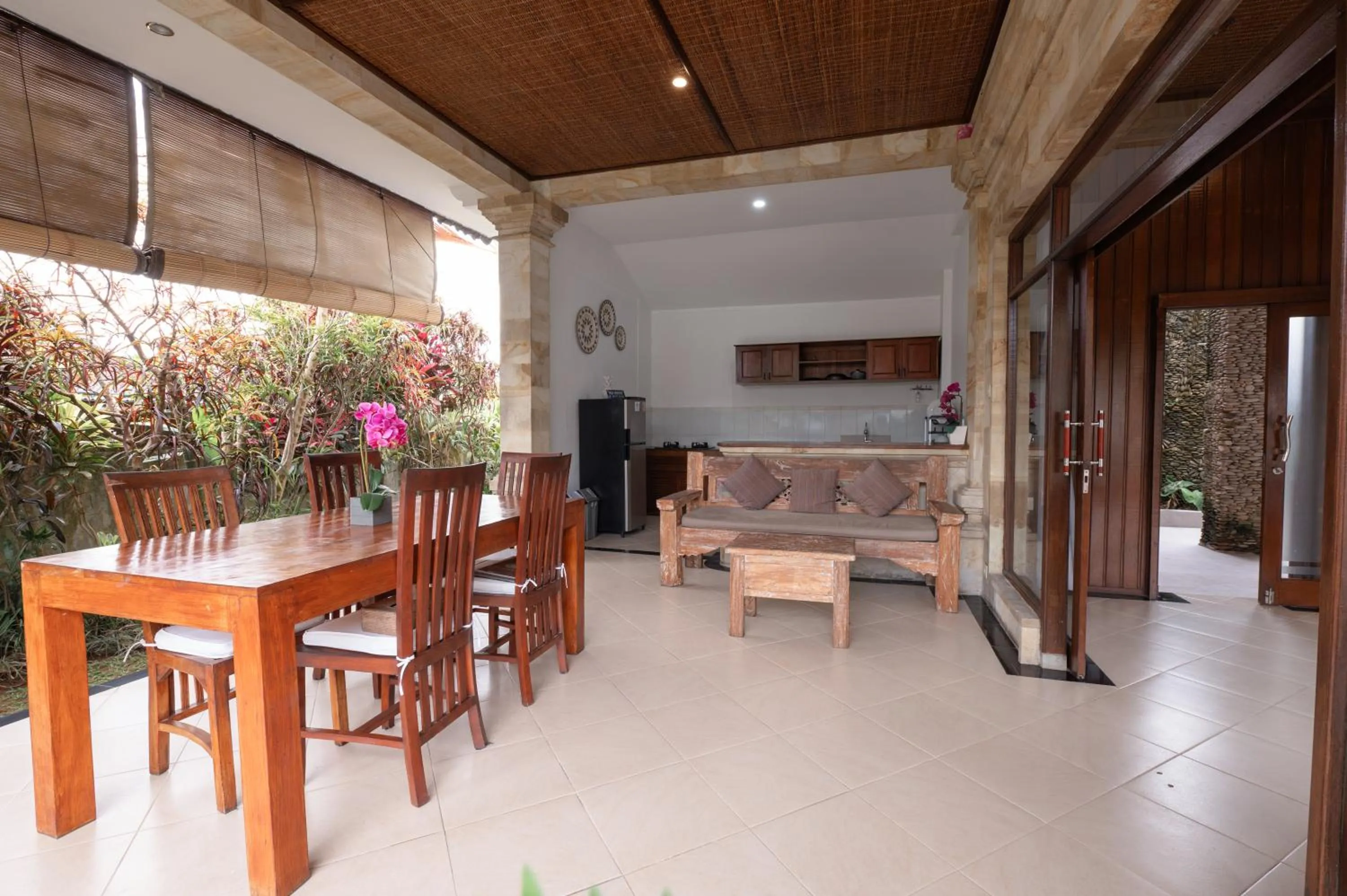 Dining area in Pondok Naya Ubud