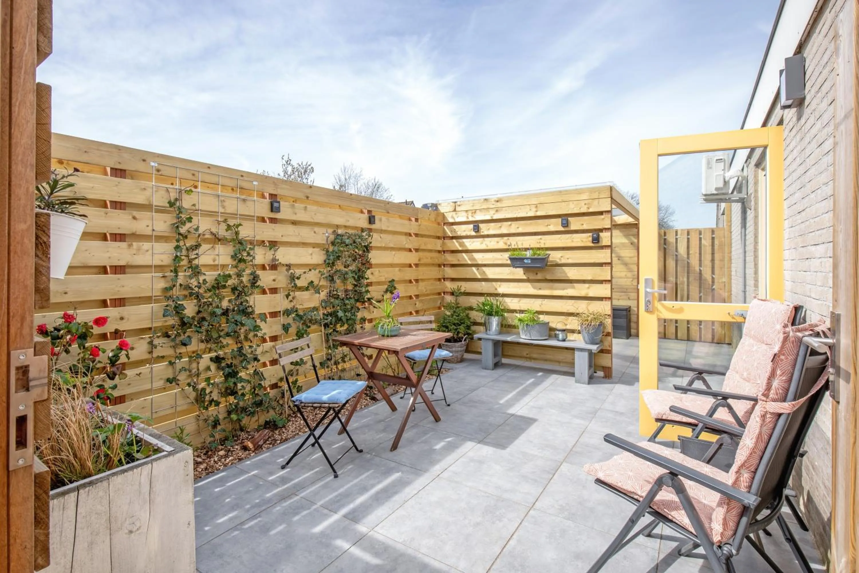 Balcony/Terrace in Bed en Bike Strûnen op Texel