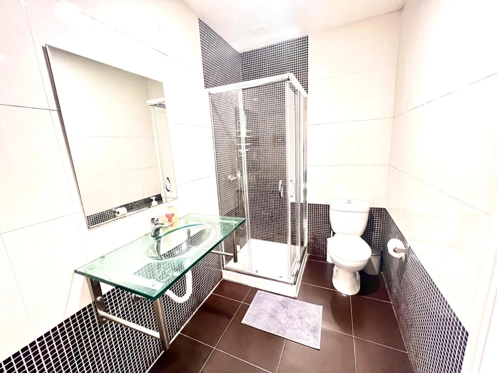 SwissPorto Guest House