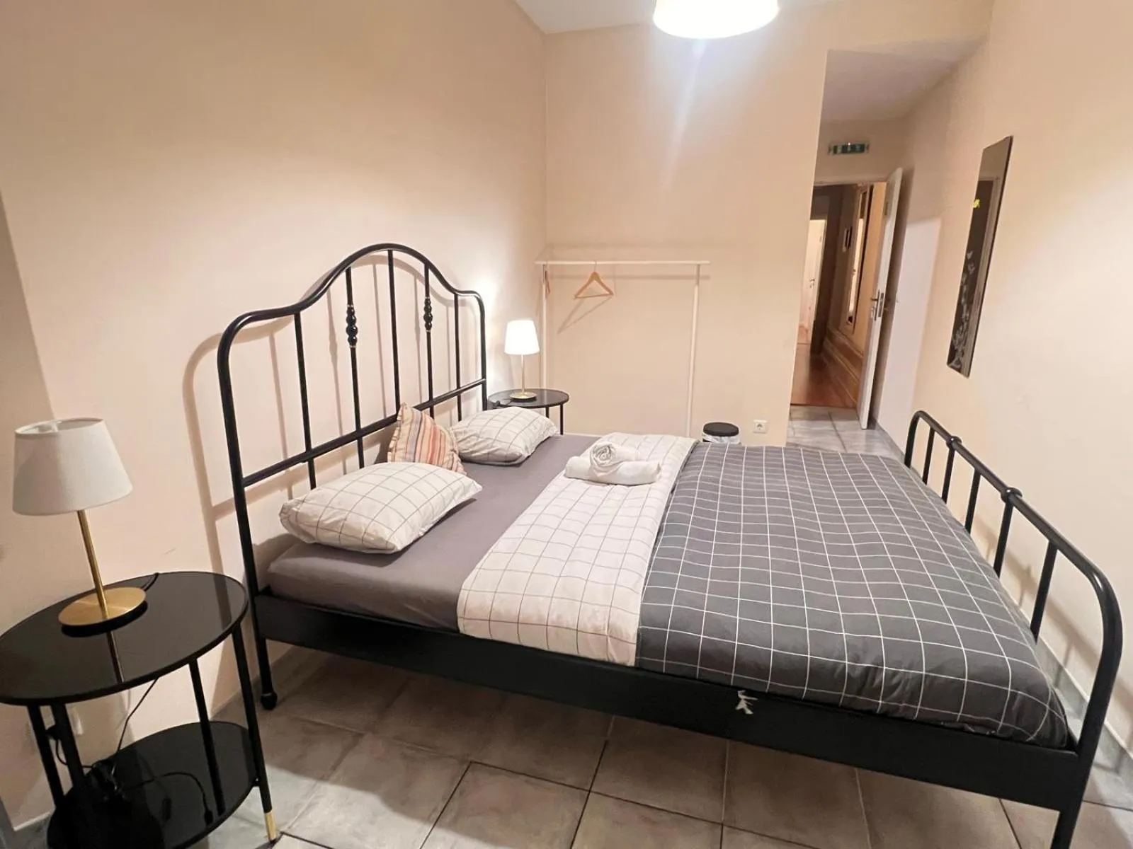 Bed in SwissPorto Guest House